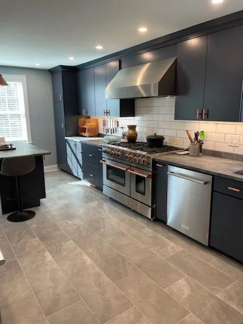 Modern Kitchen Kitchen Remodel by M&D Home Renovations — Project 1 project photo