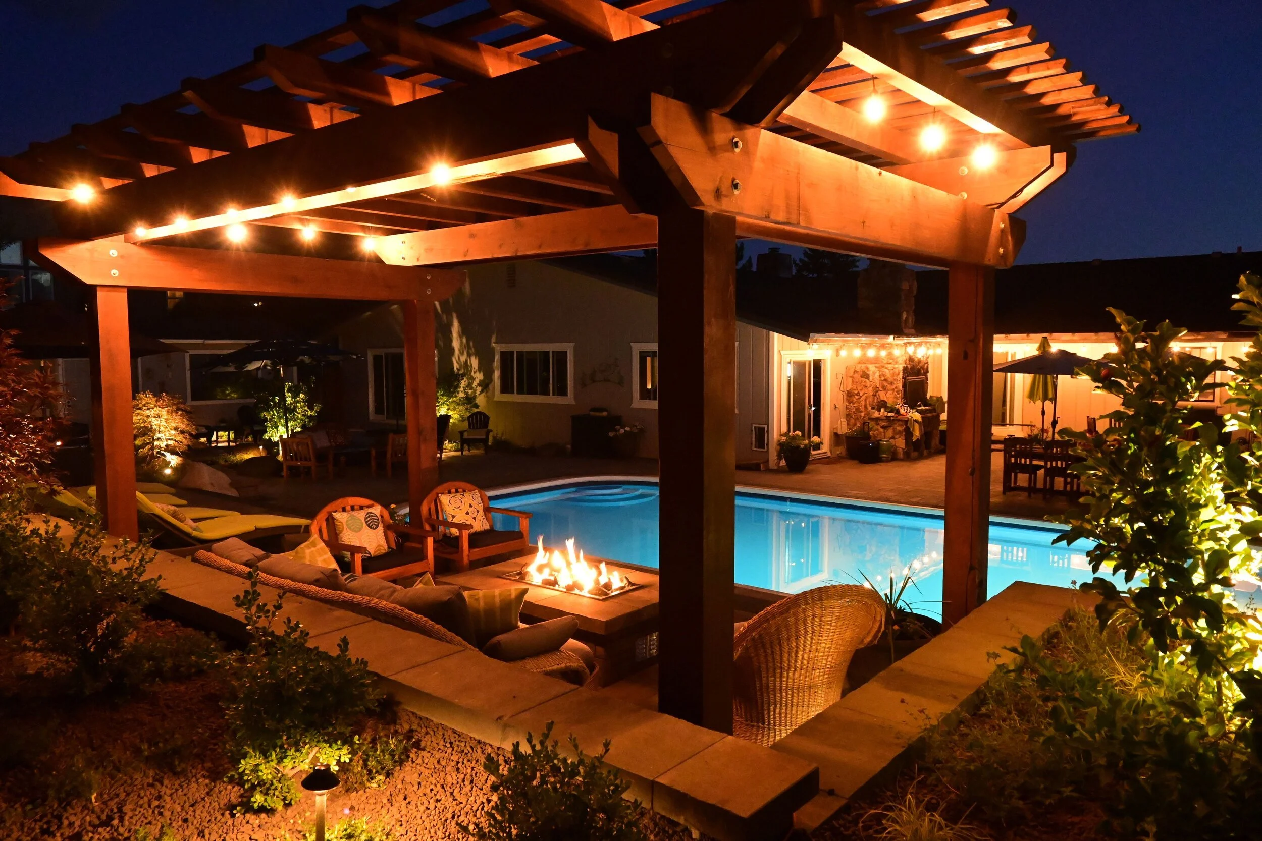 Choosing Pool Designs to Complement a Central Outdoor Kitchen in Incline Village, NV