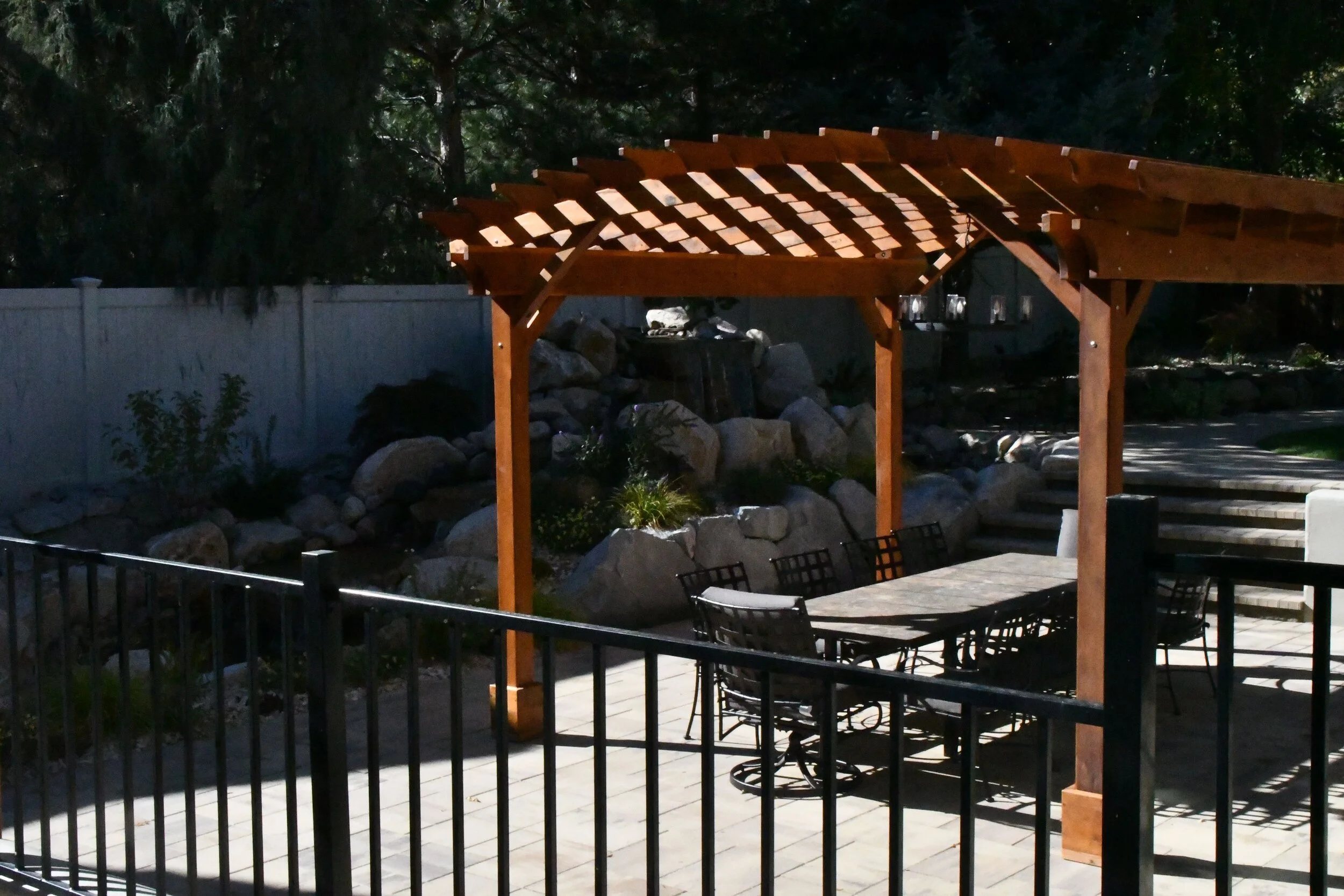 How Landscaping Companies Optimize the Look of a Spanish Springs, NV, Outdoor Living Space at Night