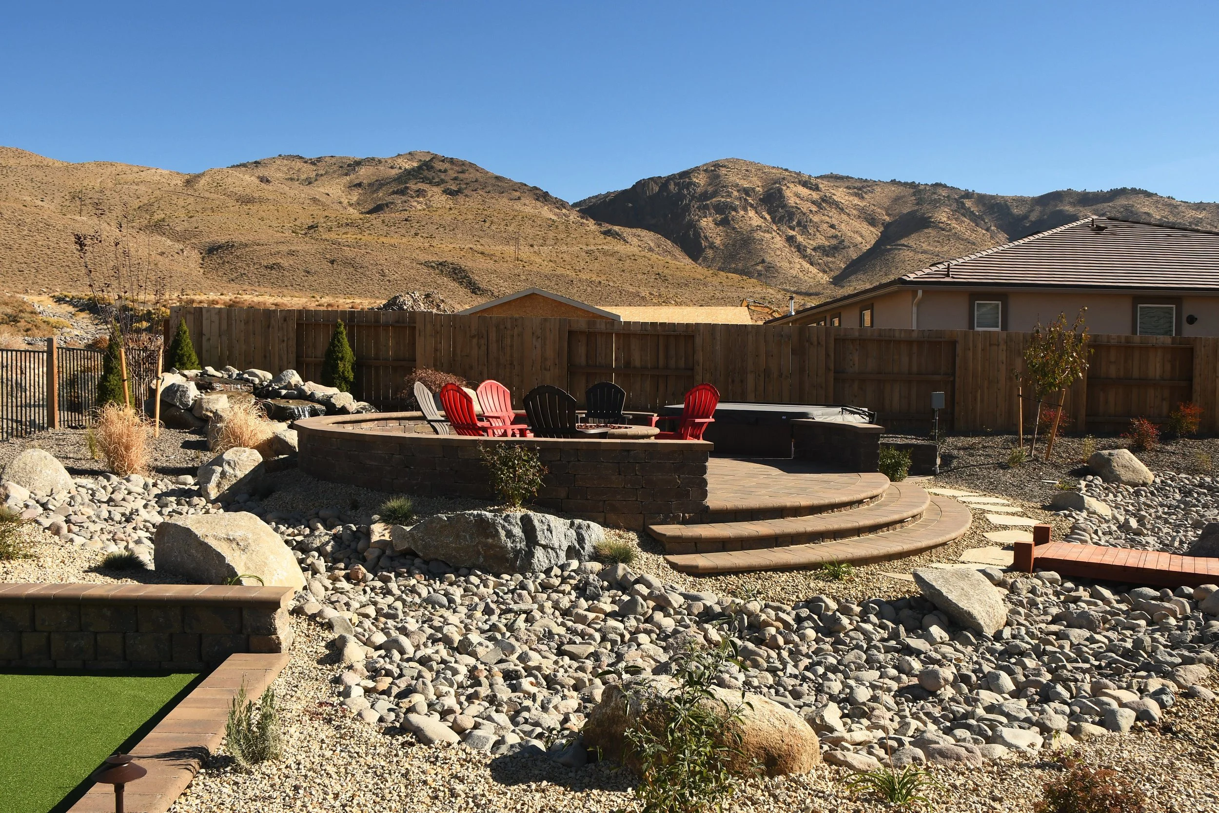 Choosing the Right Retaining Wall for Your Spanish Springs, NV, Property