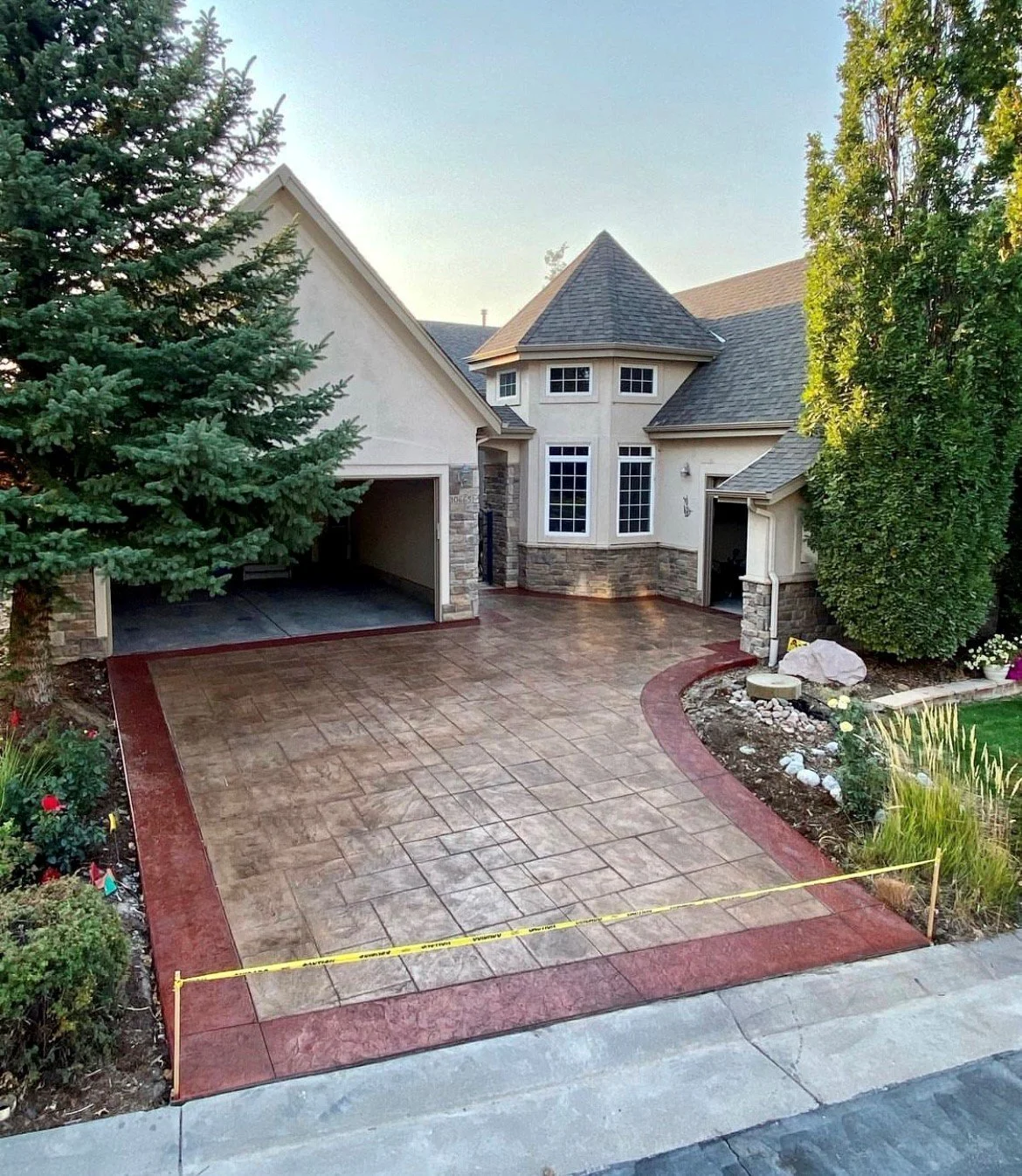 Custom concrete driveway in Reno, NV