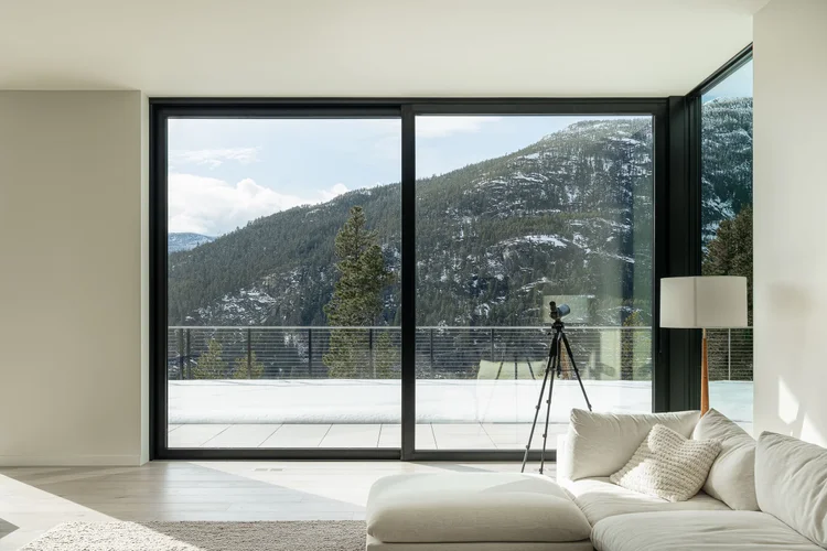 ROI of professional architectural photography for builders