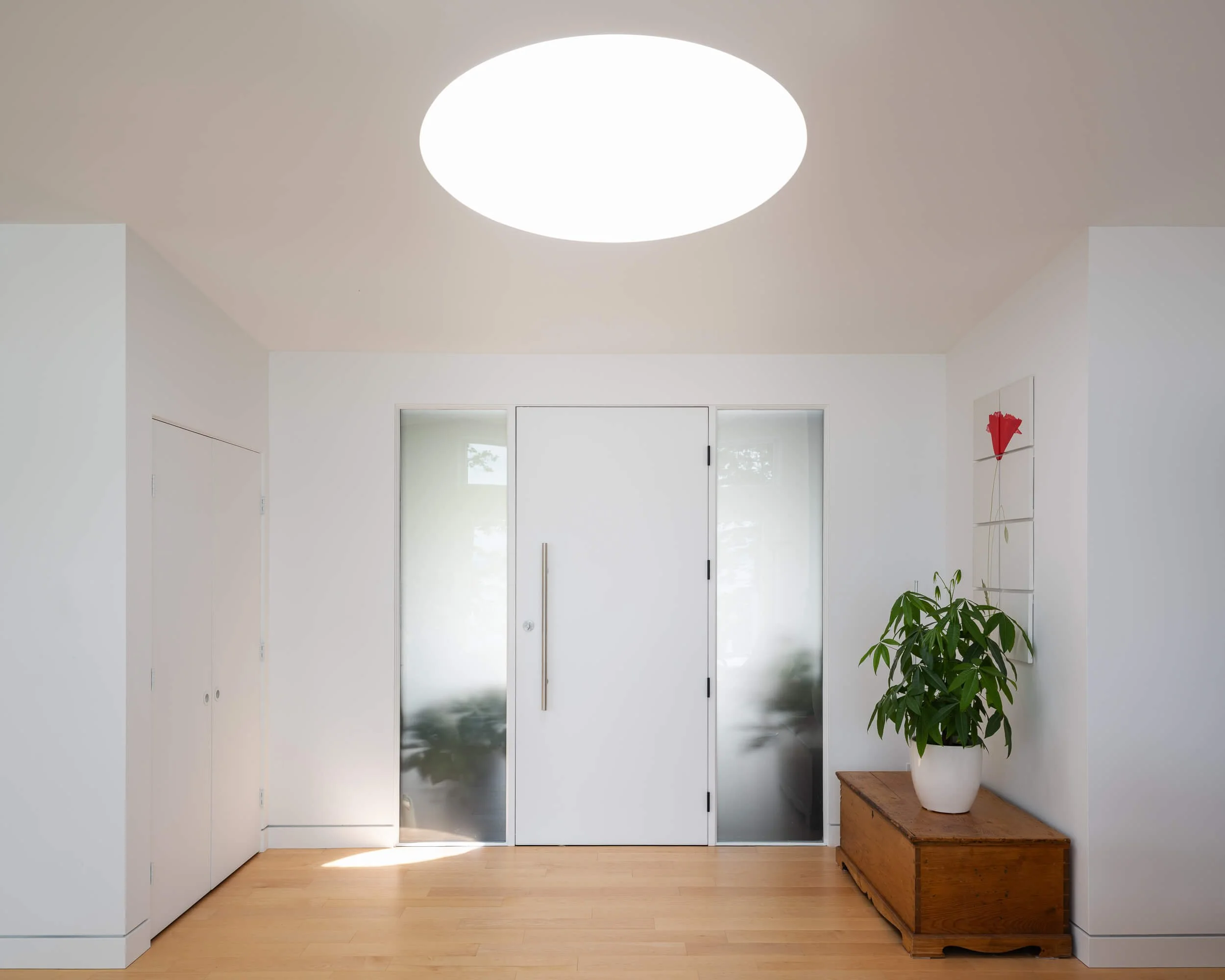 oles-cove-halfmoon-bay-entry-foyer-oval-skylight-architectural-photographer-matt-anthony.jpg