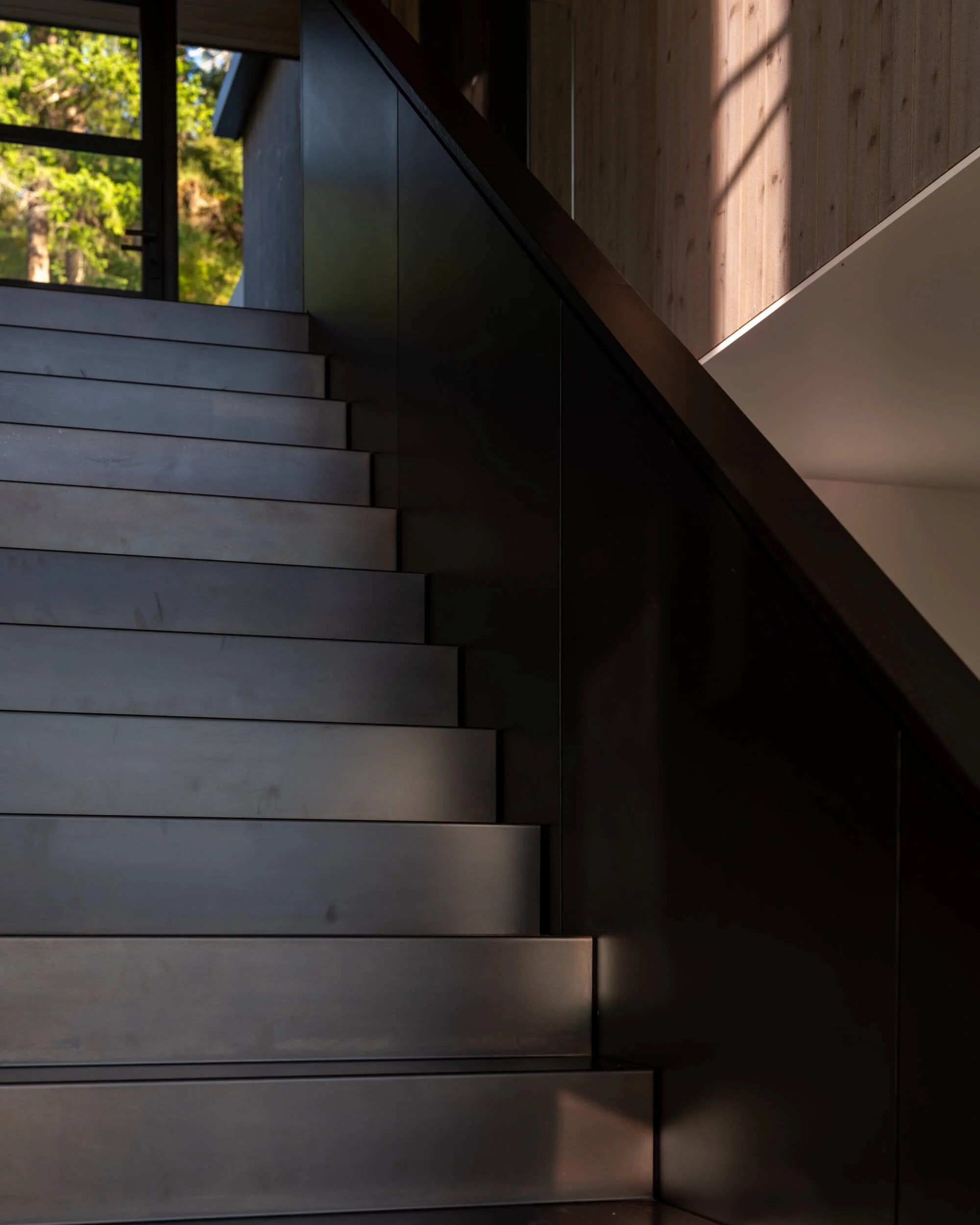 johnstone-road-madeira-park-looking-up-the-steel-stair-architectural-photographer-matt-anthony.jpg