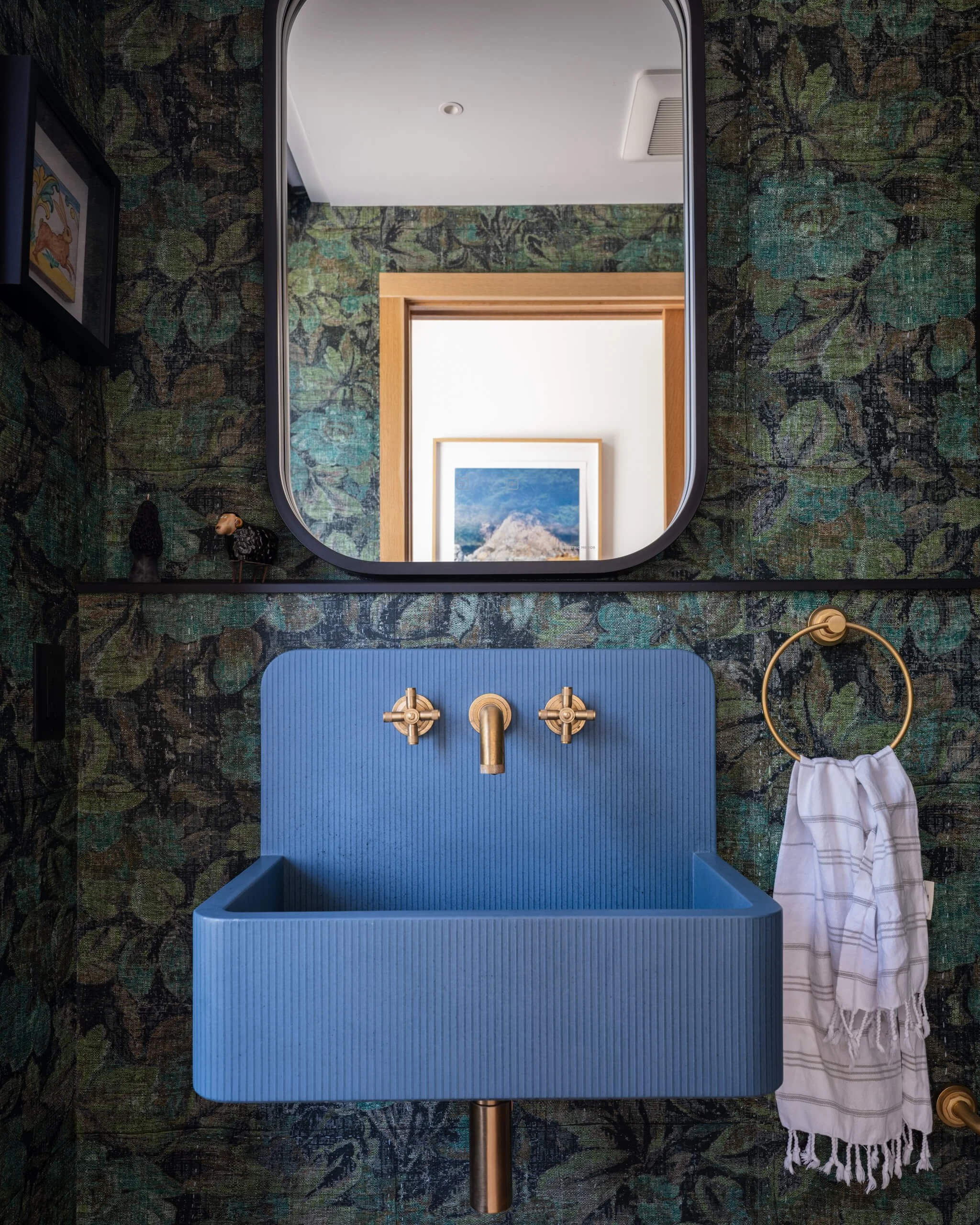 salt-spring-island-residence-powder-room-botanical-wallpaper-architectural-photographer-matt-anthony.jpg