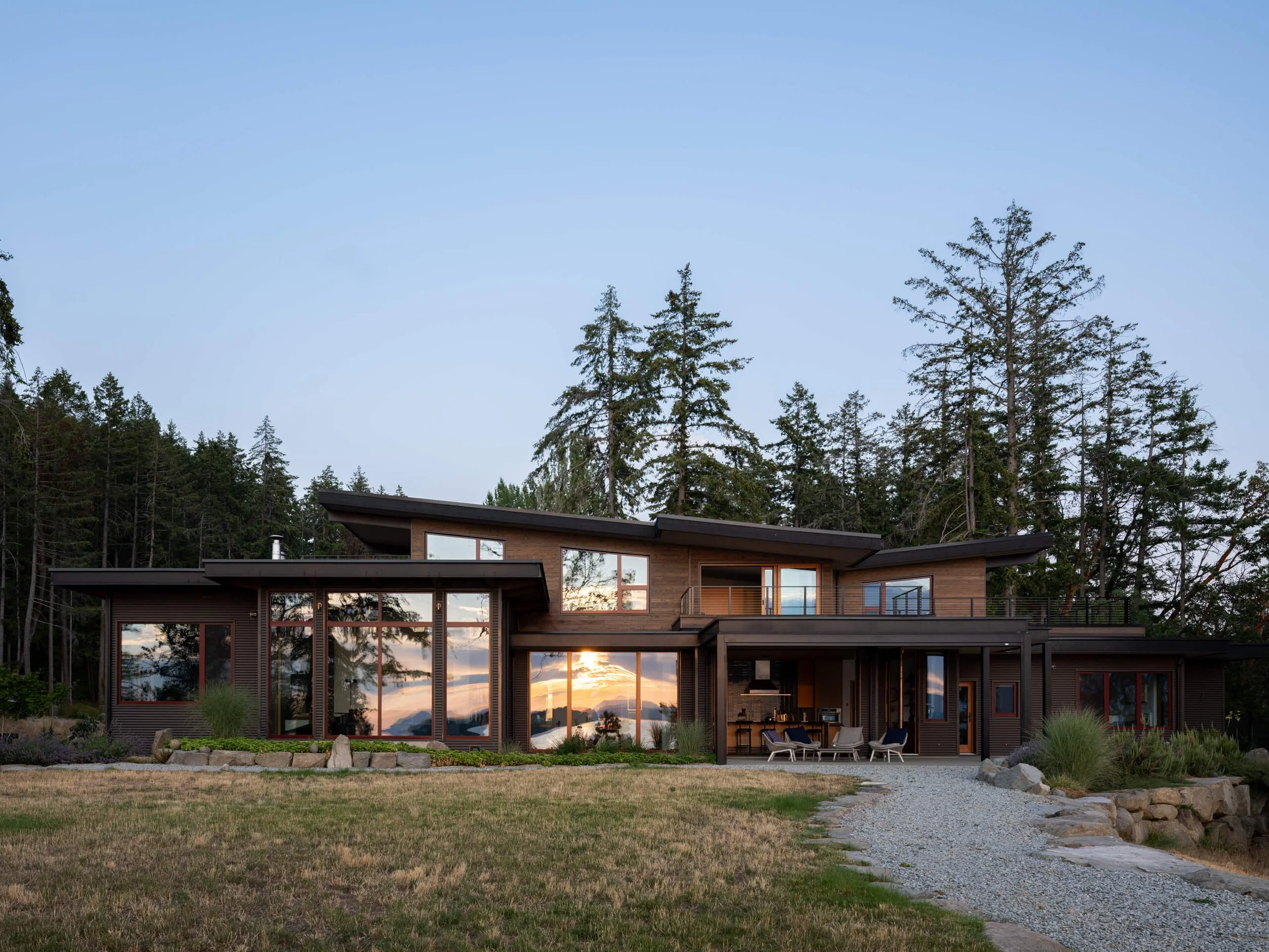 salt-spring-island-residence-dusk-elevation-from-the-meadow-architectural-photographer-matt-anthony.jpg