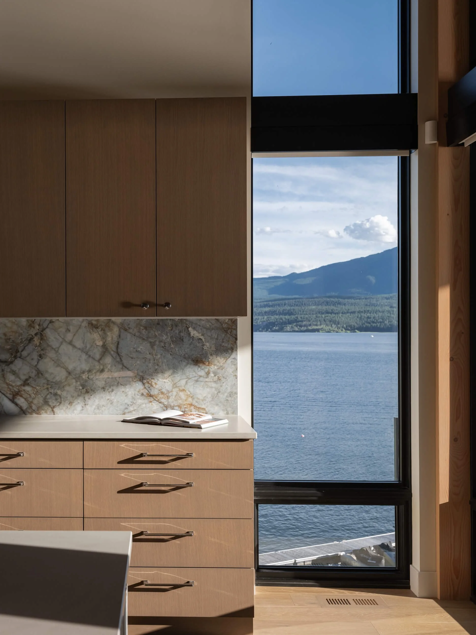 schmidt-residence-invermere-quartzite-backsplash-detail-architectural-photographer-matt-anthony.jpg