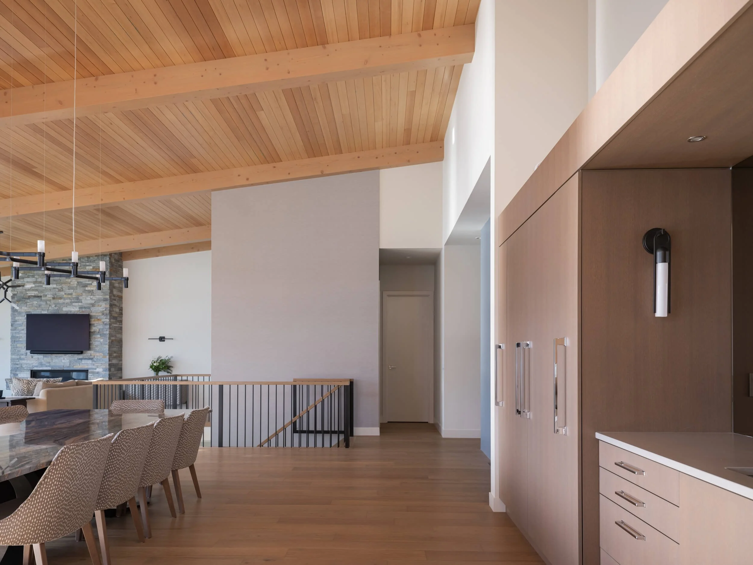 schmidt-residence-invermere-great-room-exposed-fir-beams-architectural-photographer-matt-anthony.jpg