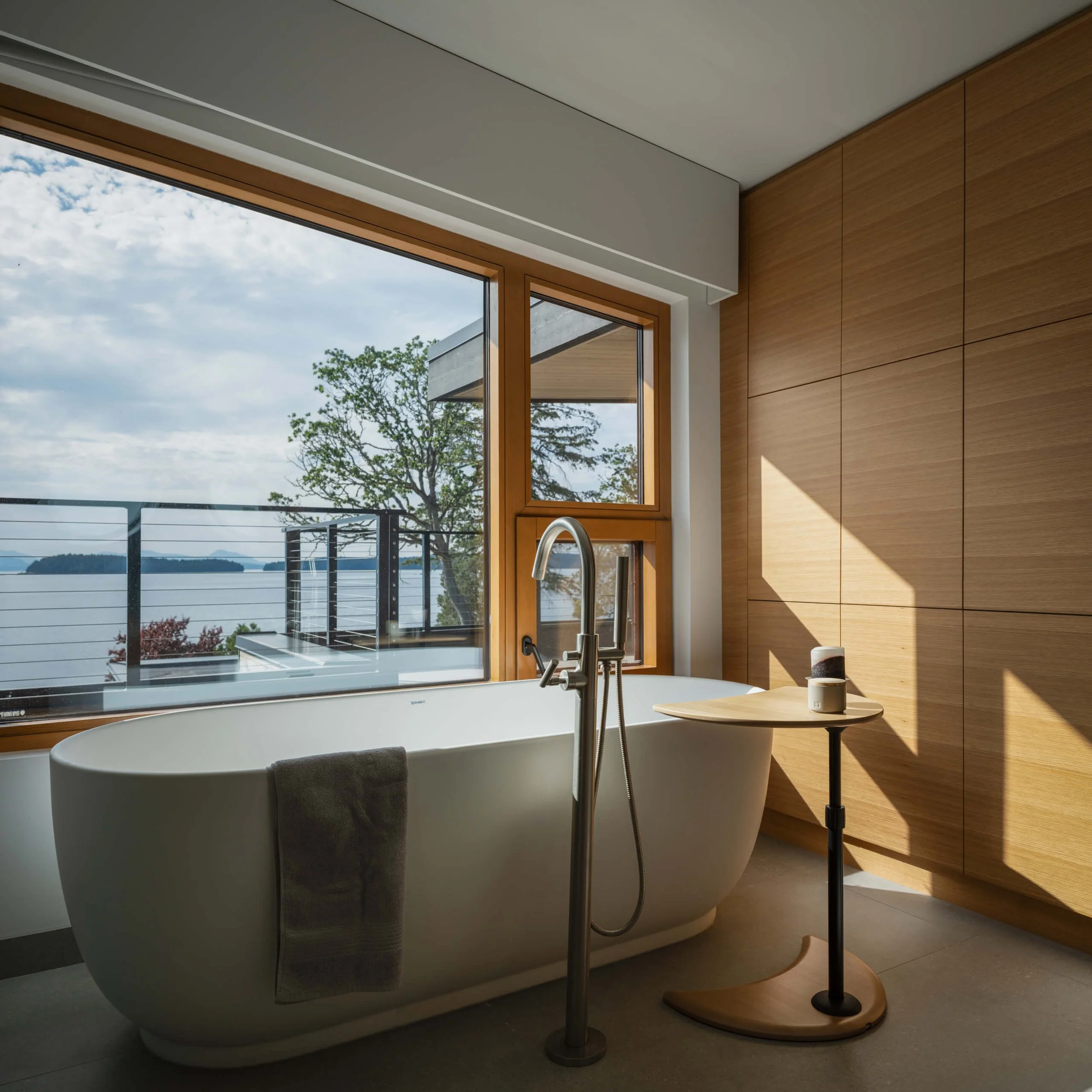 salt-spring-island-residence-freestanding-tub-with-ocean-view-architectural-photographer-matt-anthony.jpg