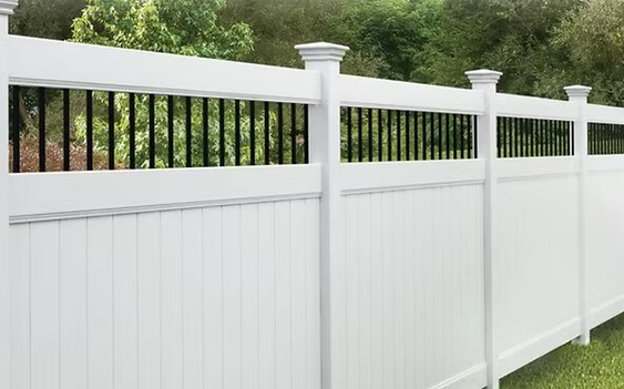 Select Series V105 vinyl fence with decorative black aluminum top accent and white panels in Pequannock, NJ