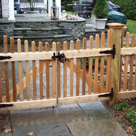 Custom wood fence in Orange, Westchester and Rockland County, NY