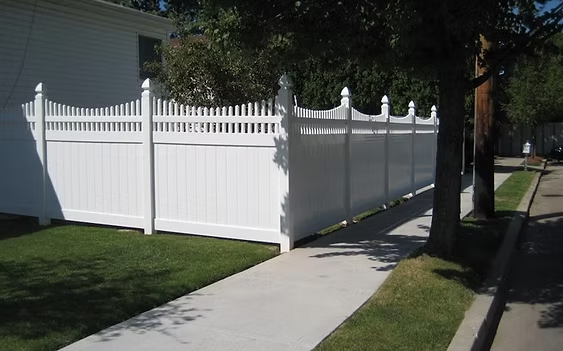 Select Series V102 vinyl fence with classic picket top design and reinforced rails in Bergen County, NJ