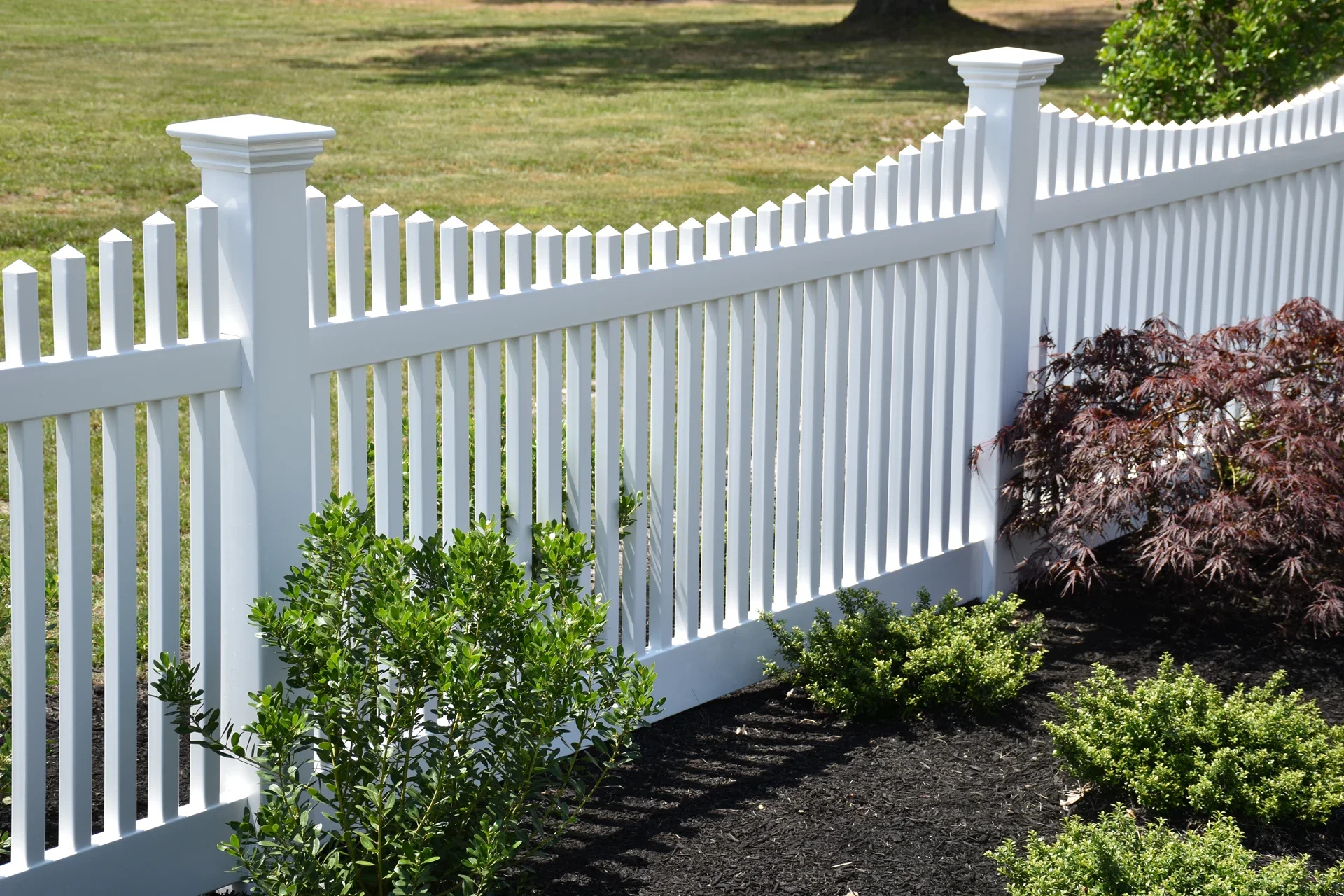 Vinyl Picket Fence Select Series Installed in Pequannock, NJ