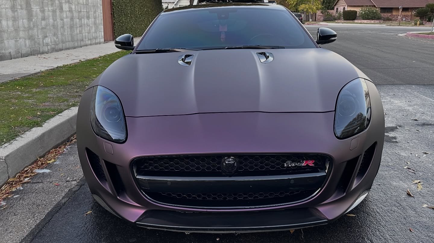 Jag dialed in with a wash and interior cleaning - Book your service with the link in bio or you can call/text me @ 747-230-9551 (servicing  Los Angeles county, San Fernando valley &amp; parts of Santa Clarita &amp; Ventura county)#detailing #paintcor