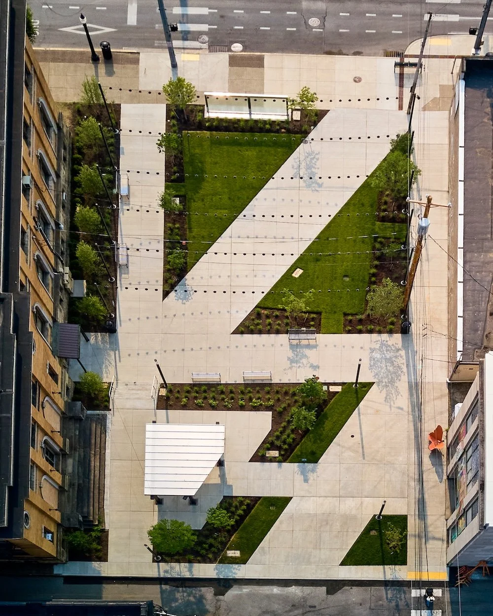 Commercial landscaping in Pittsburgh, PA