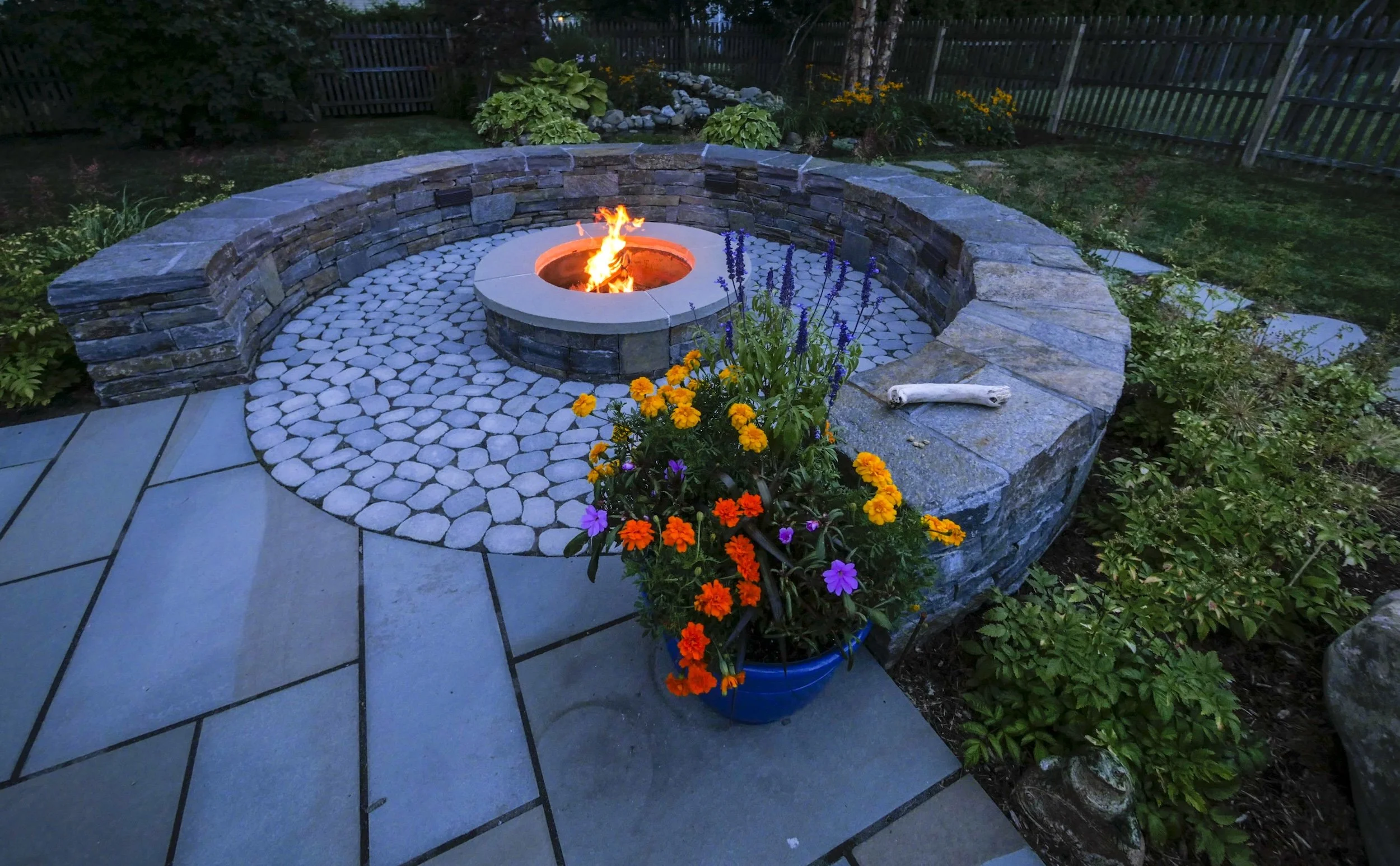Fire pit and retaining walls in Pittsburgh, PA