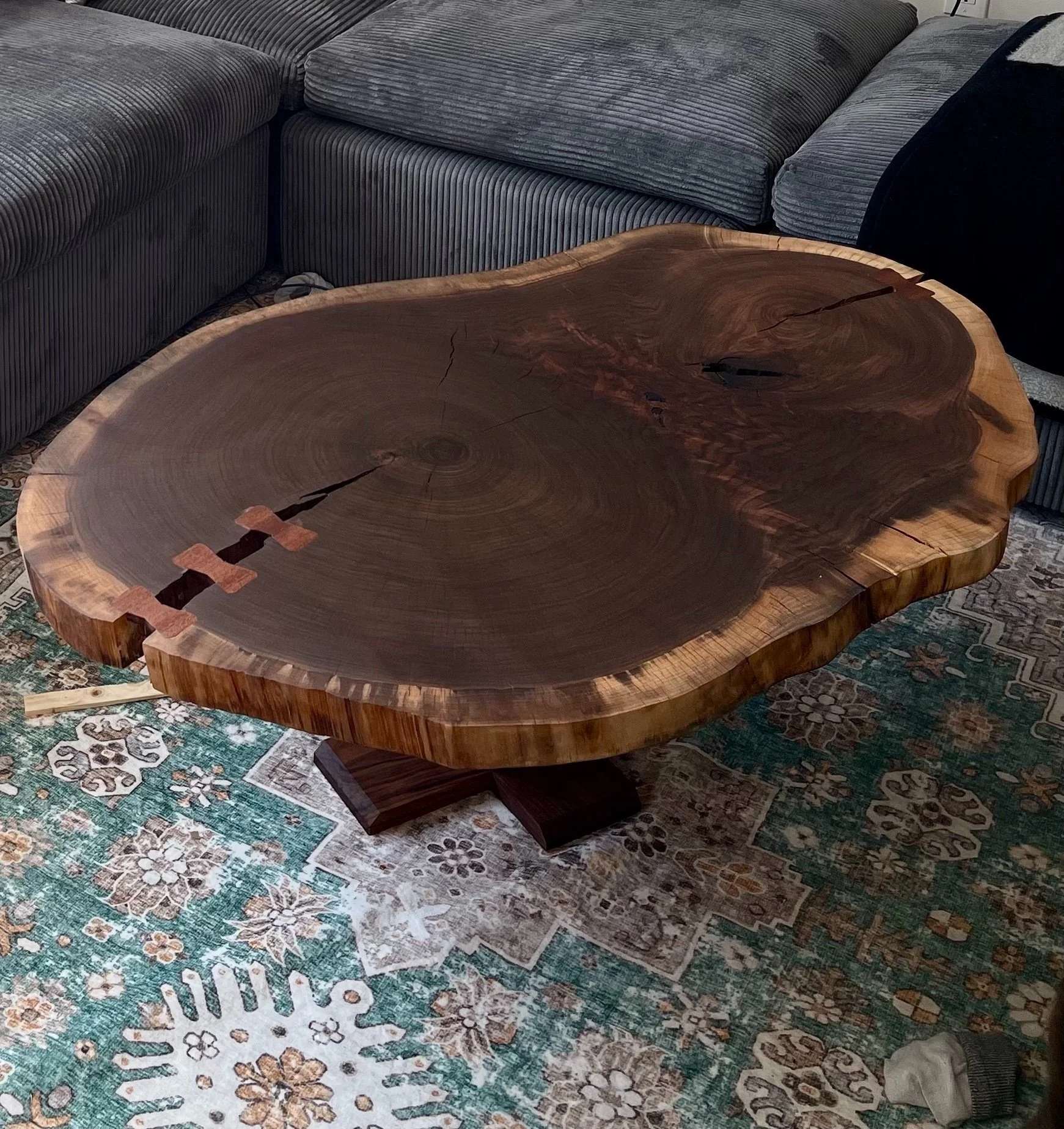 Handcrafted live edge coffee table, Dominic's Woodworking