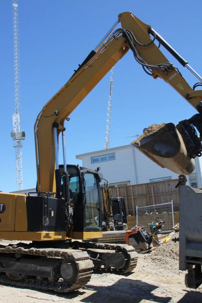 SAMS Civil and Drainage - Earthworks loading truck