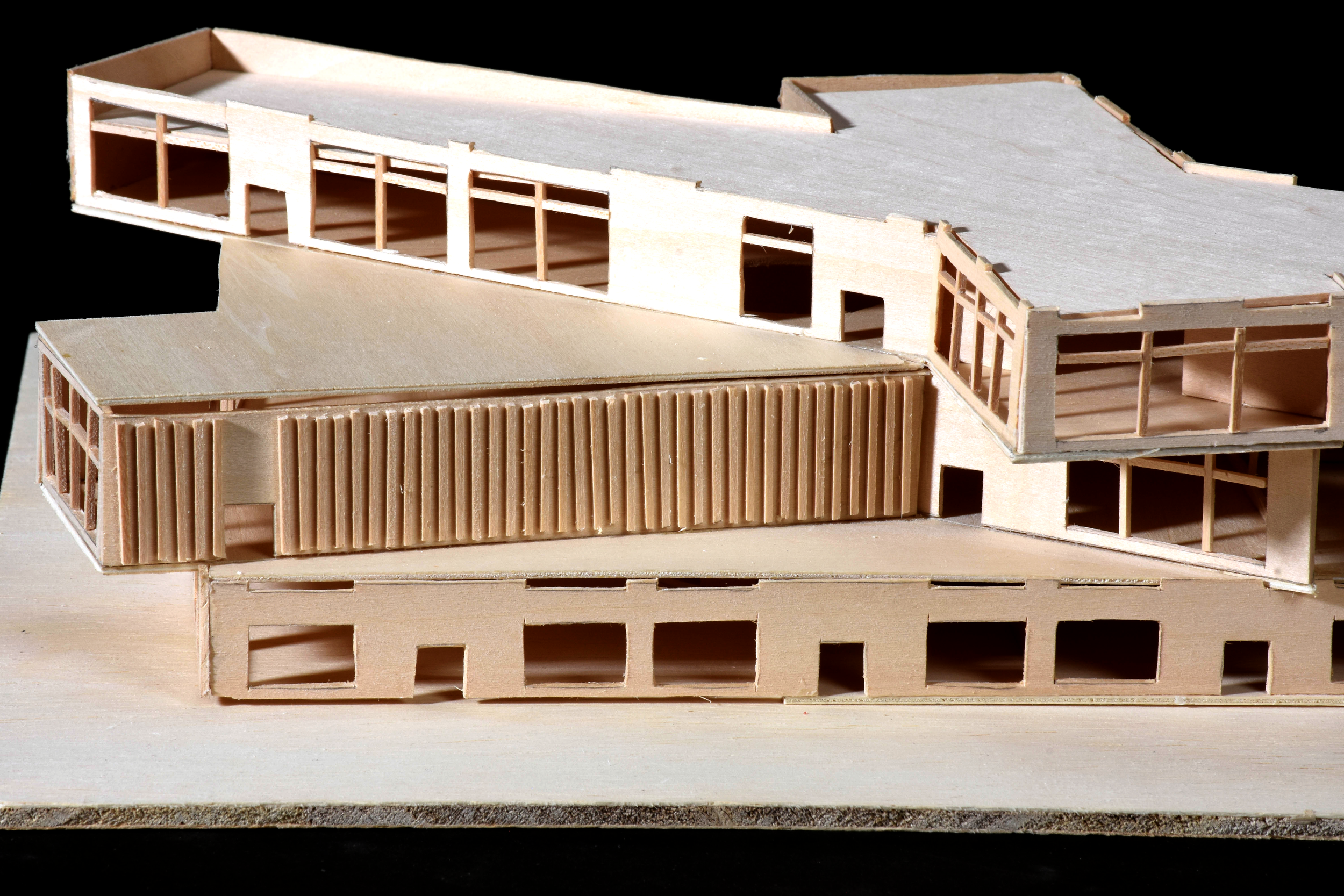 Model-photo-2.png