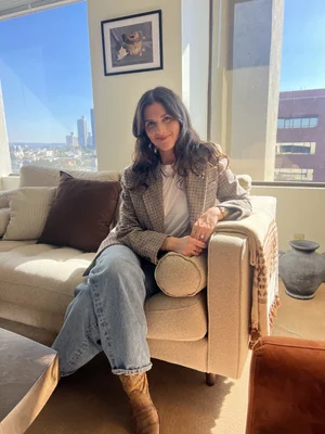 Caty Pooley, LPCC sitting in therapy office in Brentwood, Los Angeles
