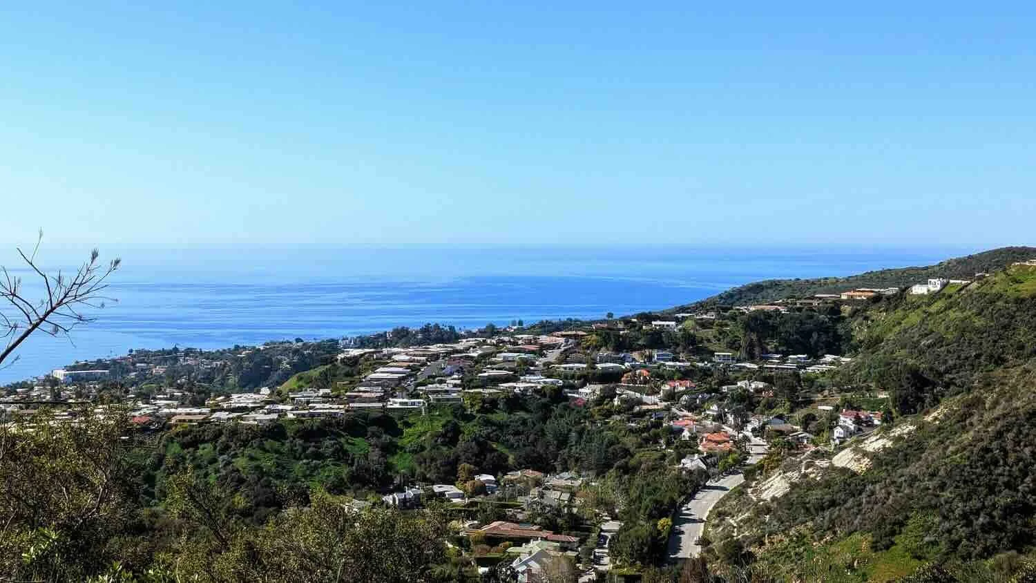 view of the pacific palisades community, prior to the 2025 fire