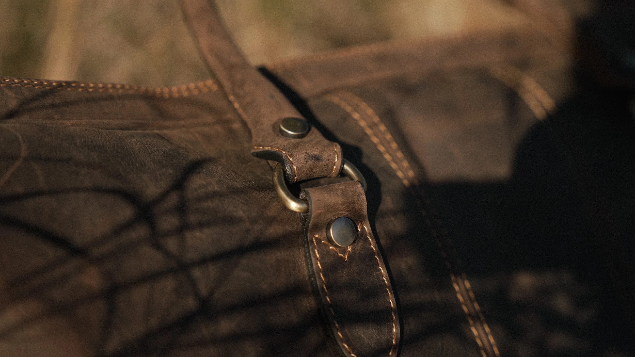 Leather Duffle-09.jpg