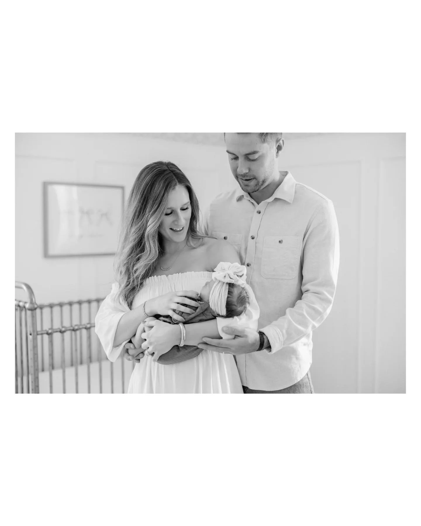 There's something pretty magical about those first few weeks&mdash;tiny fingers, sleepy stretches, that newborn smell we all want to bottle up forever. 

If you're expecting or just brought your little one home, I'd love to help you hold onto these f