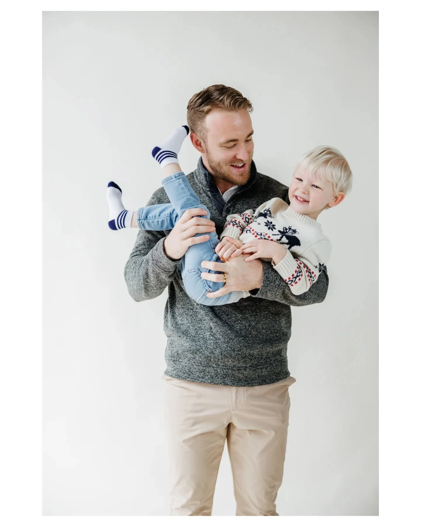 Hot take: the photos where someone's mid-laugh, a kid is making a face, or dad is being dad are usually the ones you end up loving the most.

We're not here to make your family look like a stock photo. We're here to capture what your family actually 