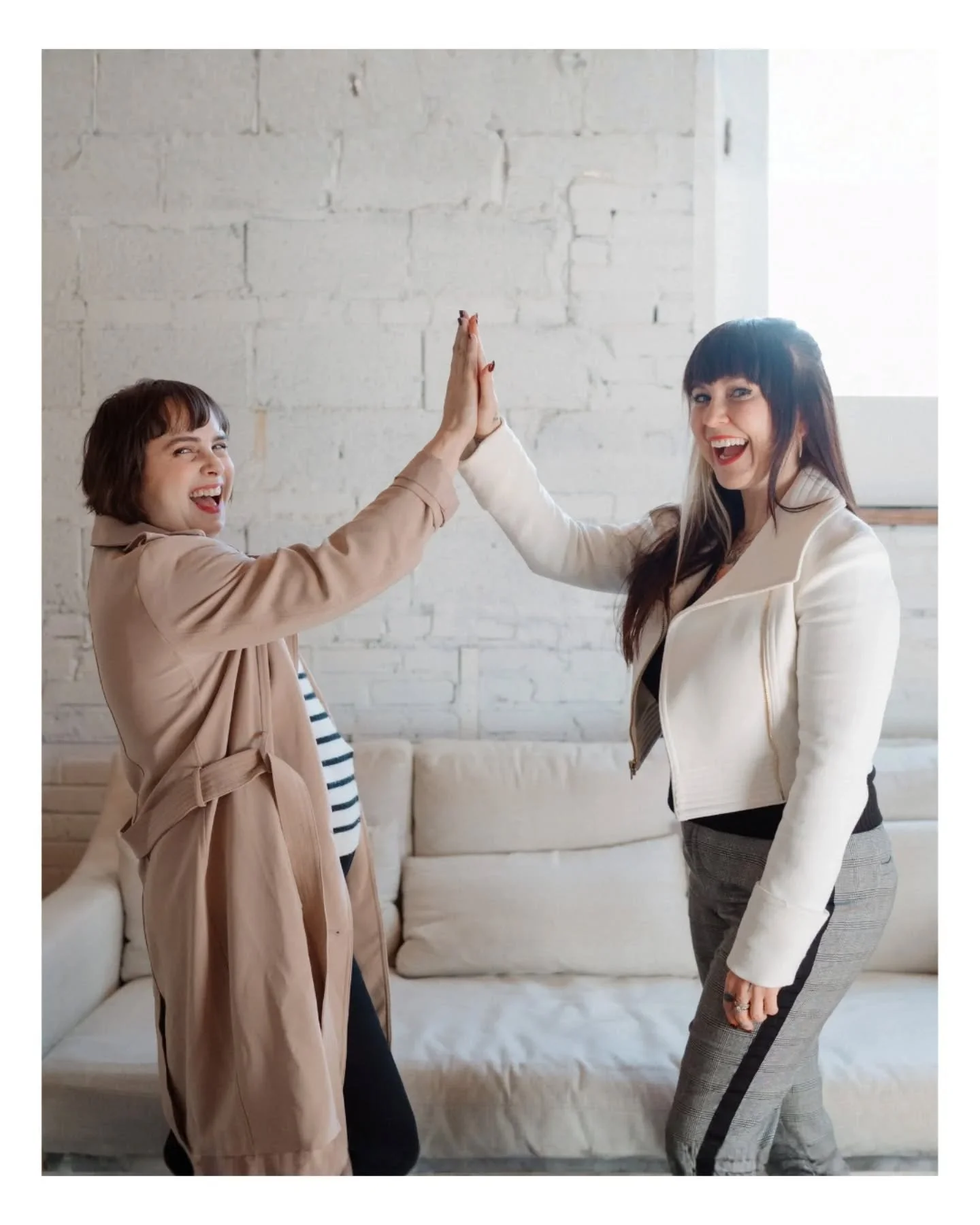 Big transitions deserve support. 

From preparing your home for a new baby to finding a home that fits your next season of life, Avenue is here to help every step of the way. @avenue_riverfox

Photo by @windettphoto