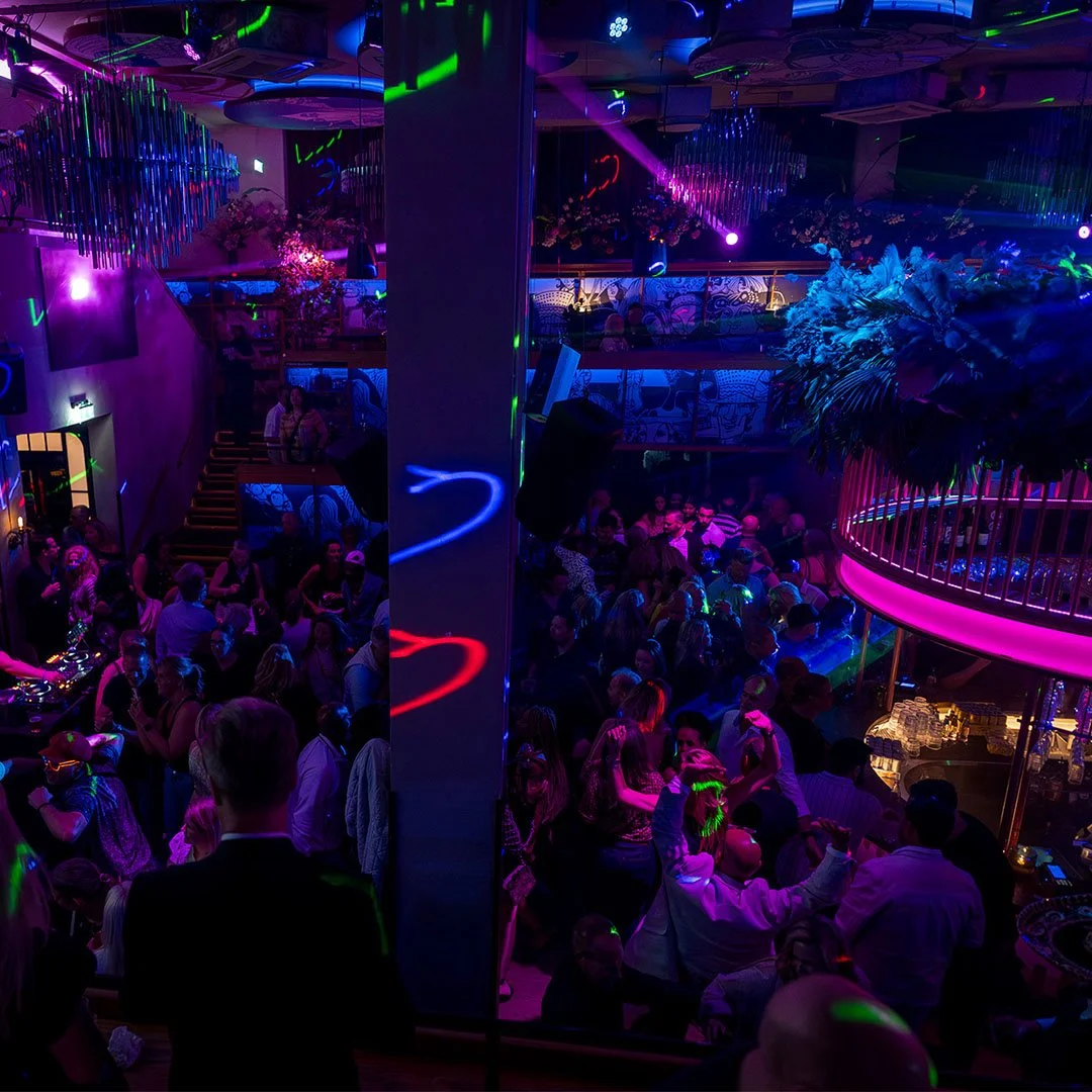 fahaSamvice le monster back copy.jpg