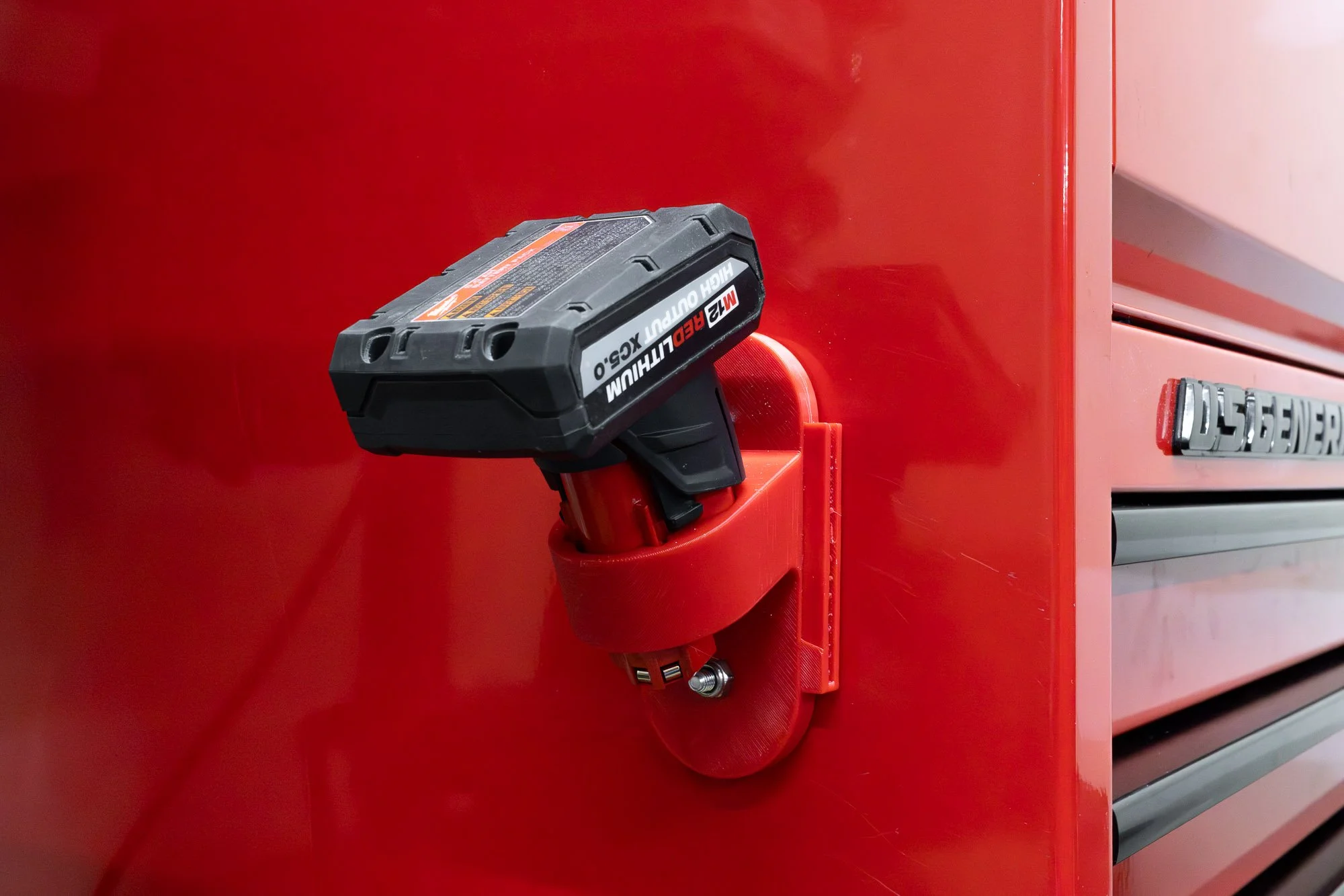Modular Magnetic Milwaukee M12 Battery Holder