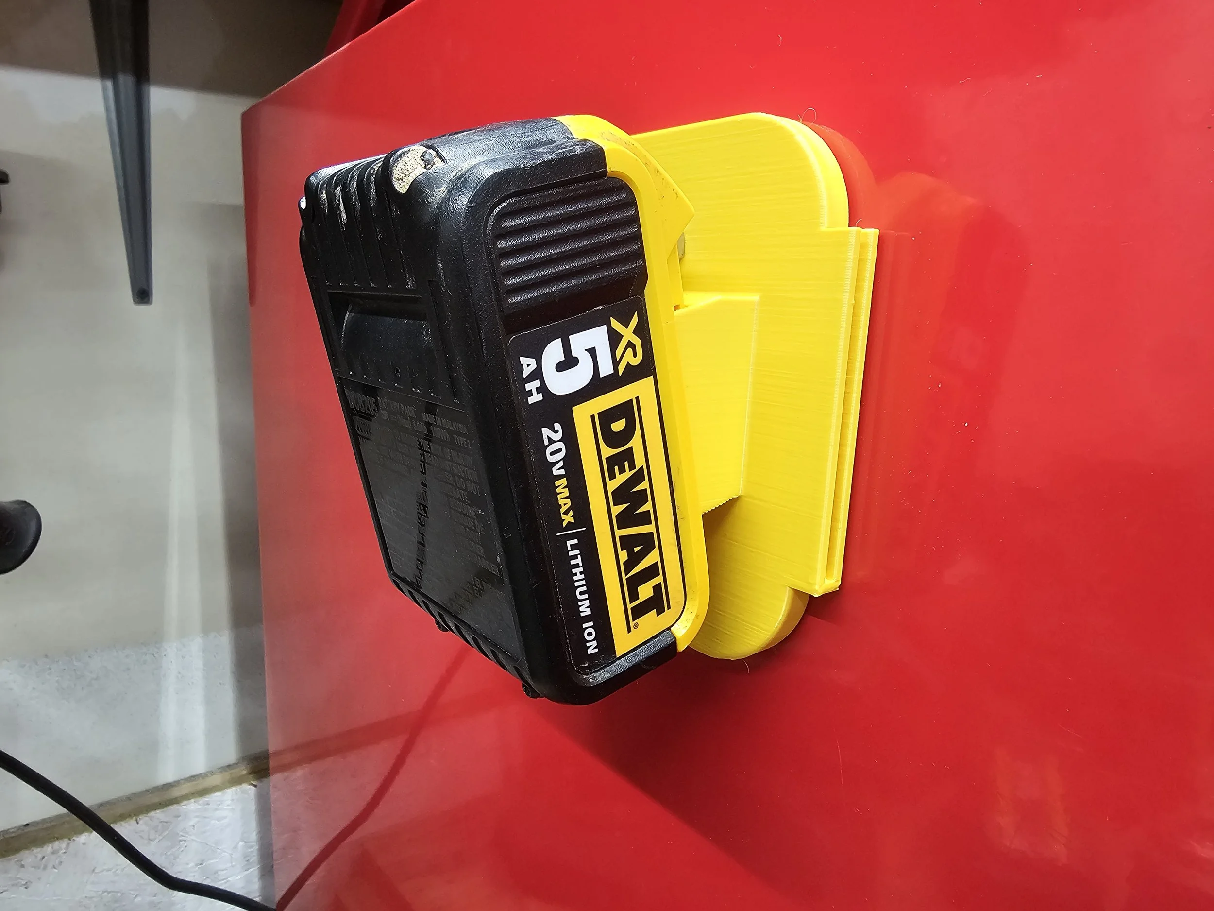 Modular Magnetic DeWalt 20V Max Battery Holder