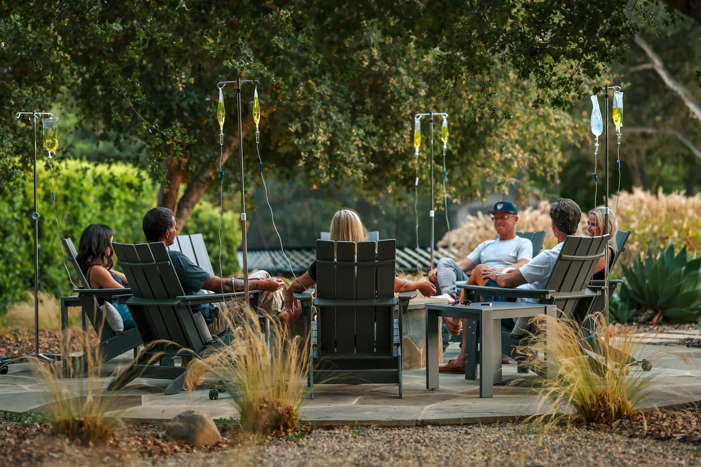 ✨ Confidential. Professional. Discreet. ✨

From intimate gatherings to celebrations of any size, Riviera IV Therapy brings wellness to your home with complete confidentiality. Our team can safely treat up to 40 guests an hour while you relax and enjo