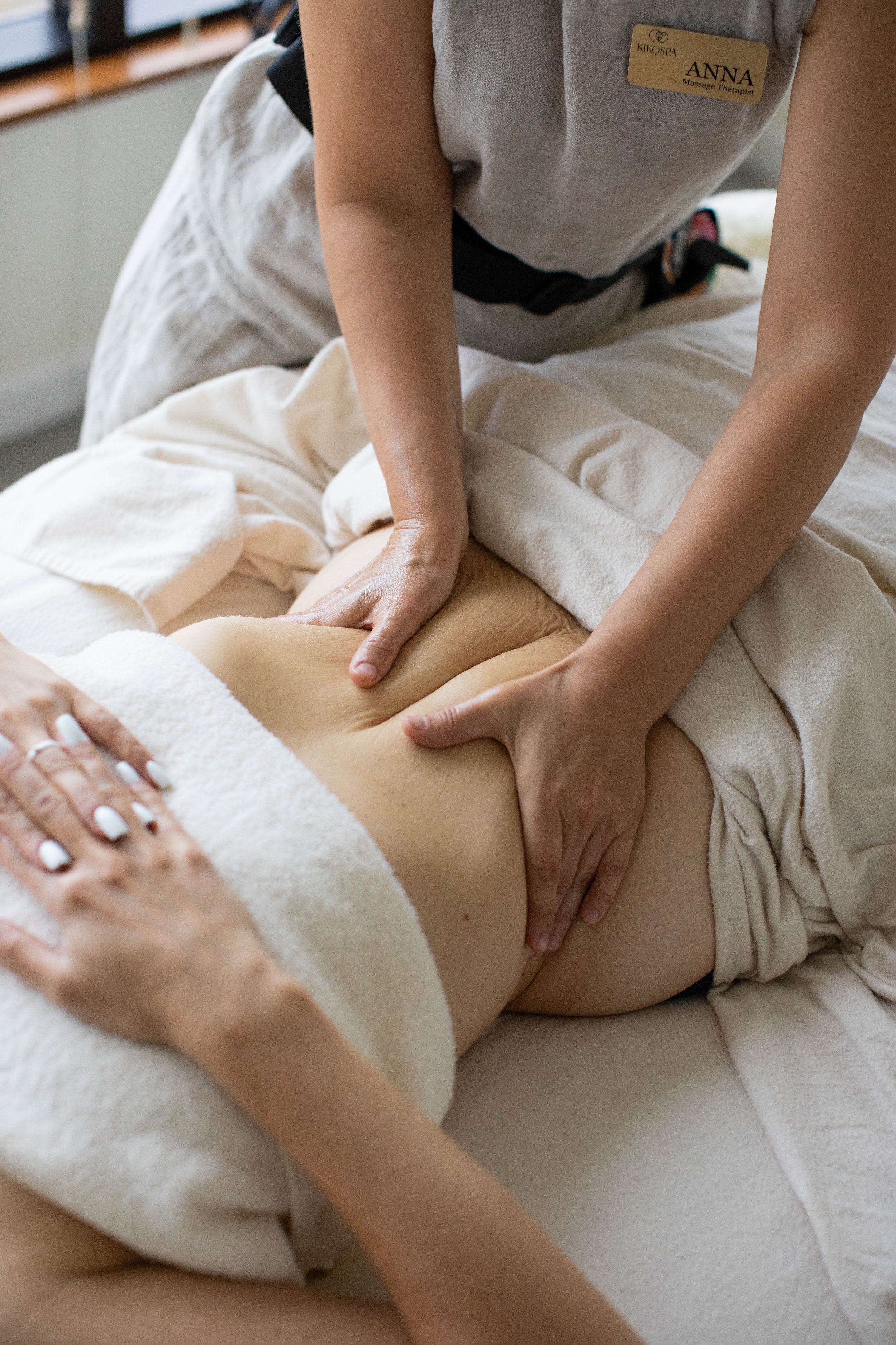 Manual lymphatic drainage massage session at KIKOSPA, San Diego.