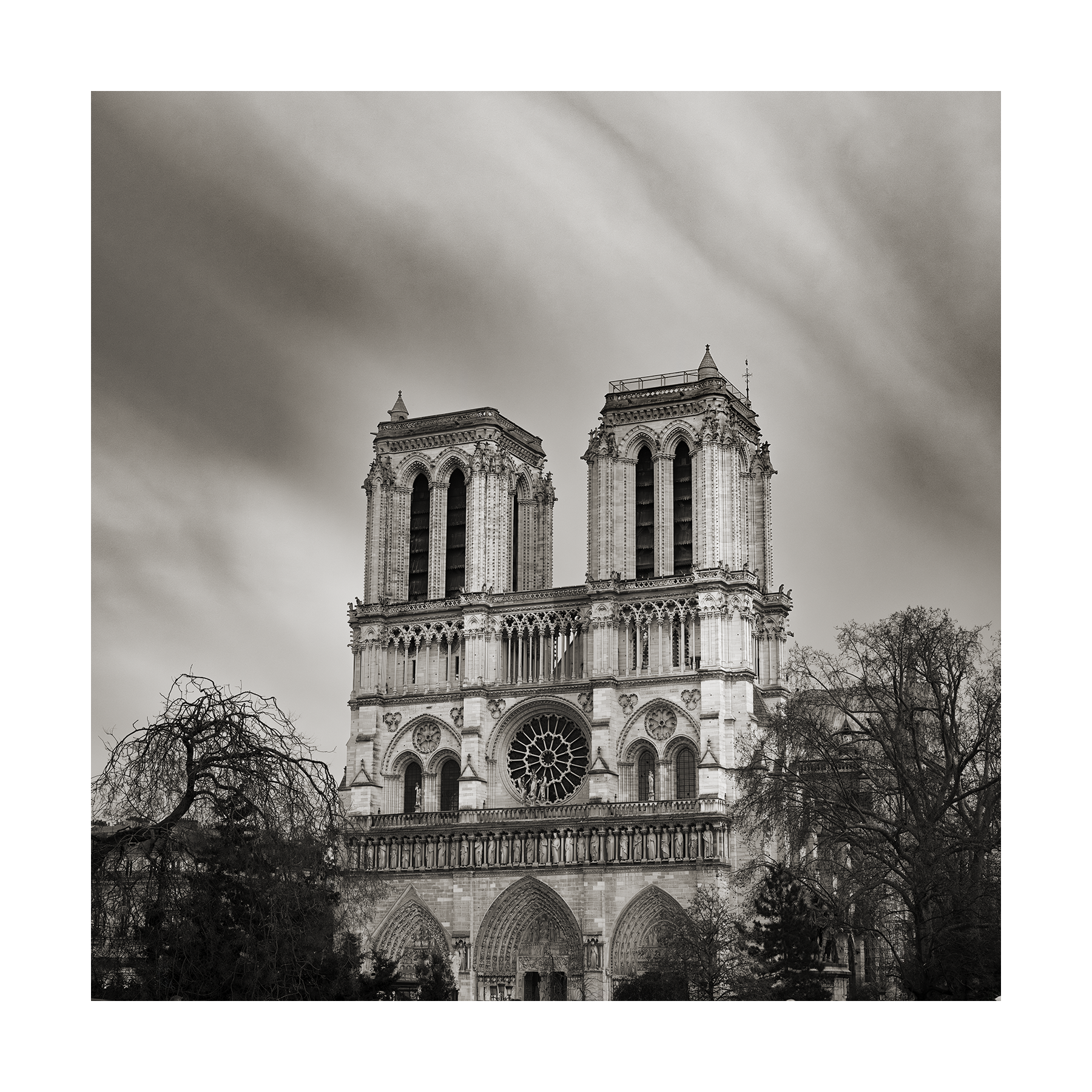 Evening Norte-Dame