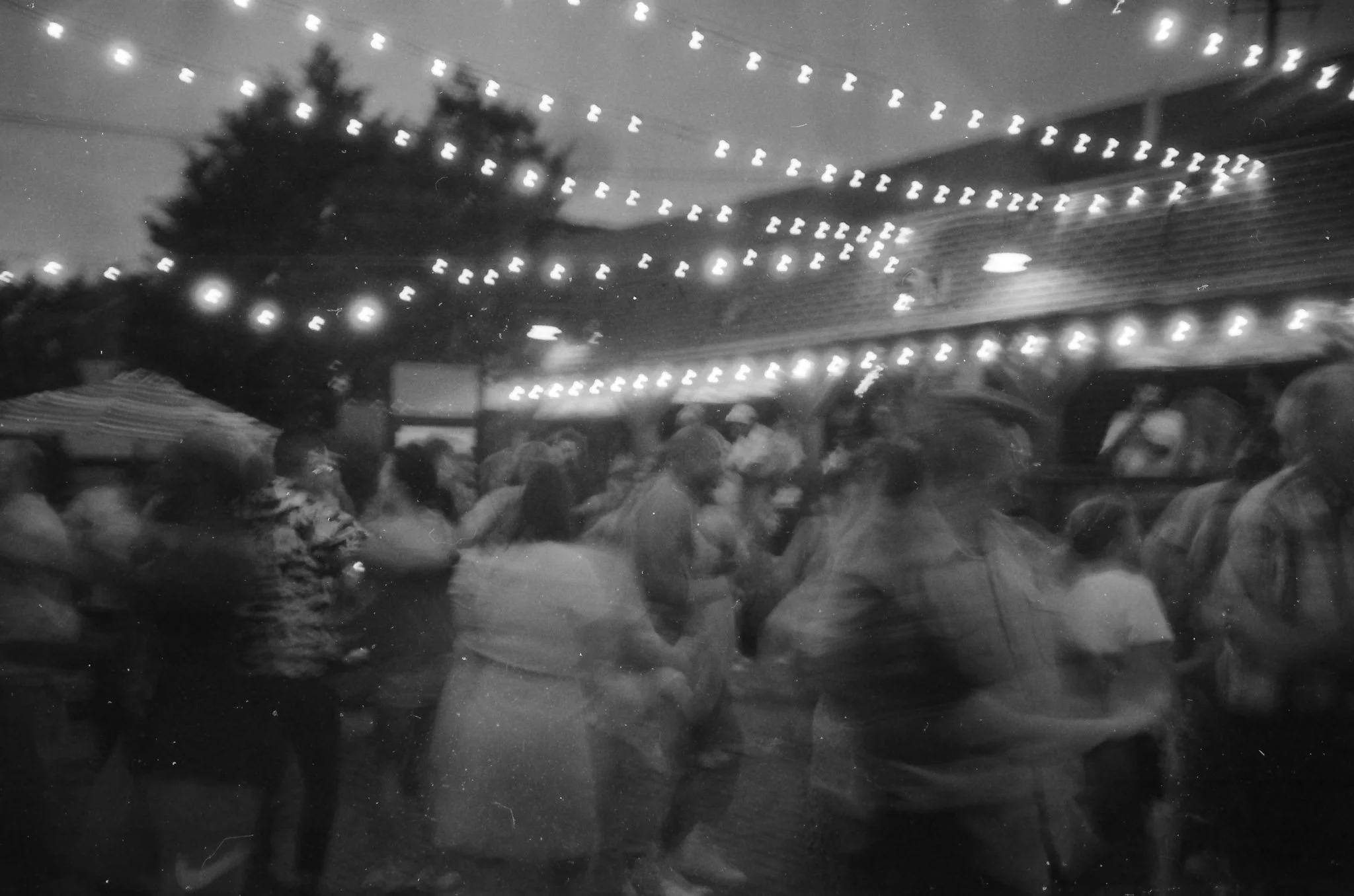 La Noche Mas Linda. ILM, NC '22 (Ilford HP5.)