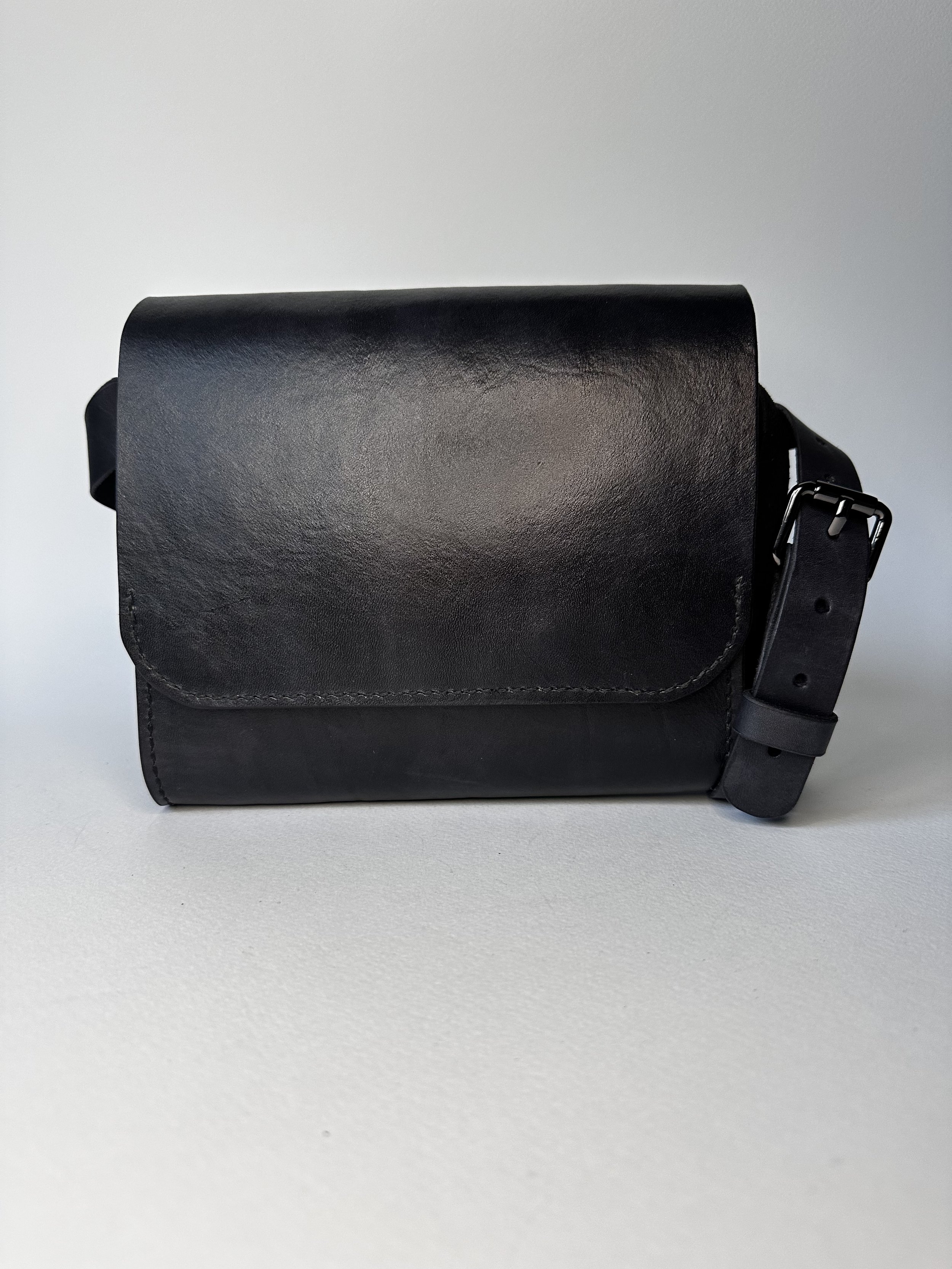 Small Minimalist Handbag