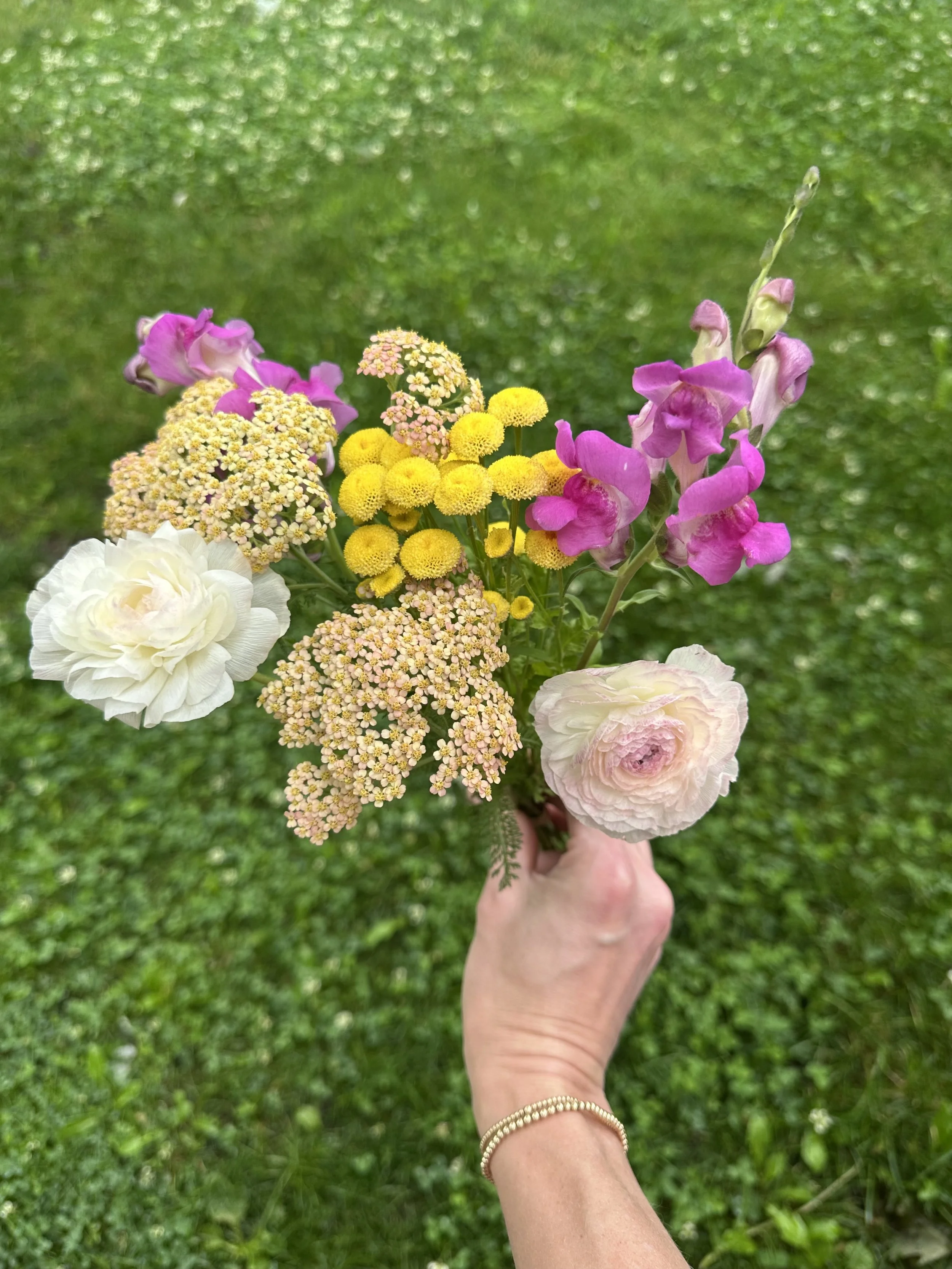 Petite Bouquet #2.jpg