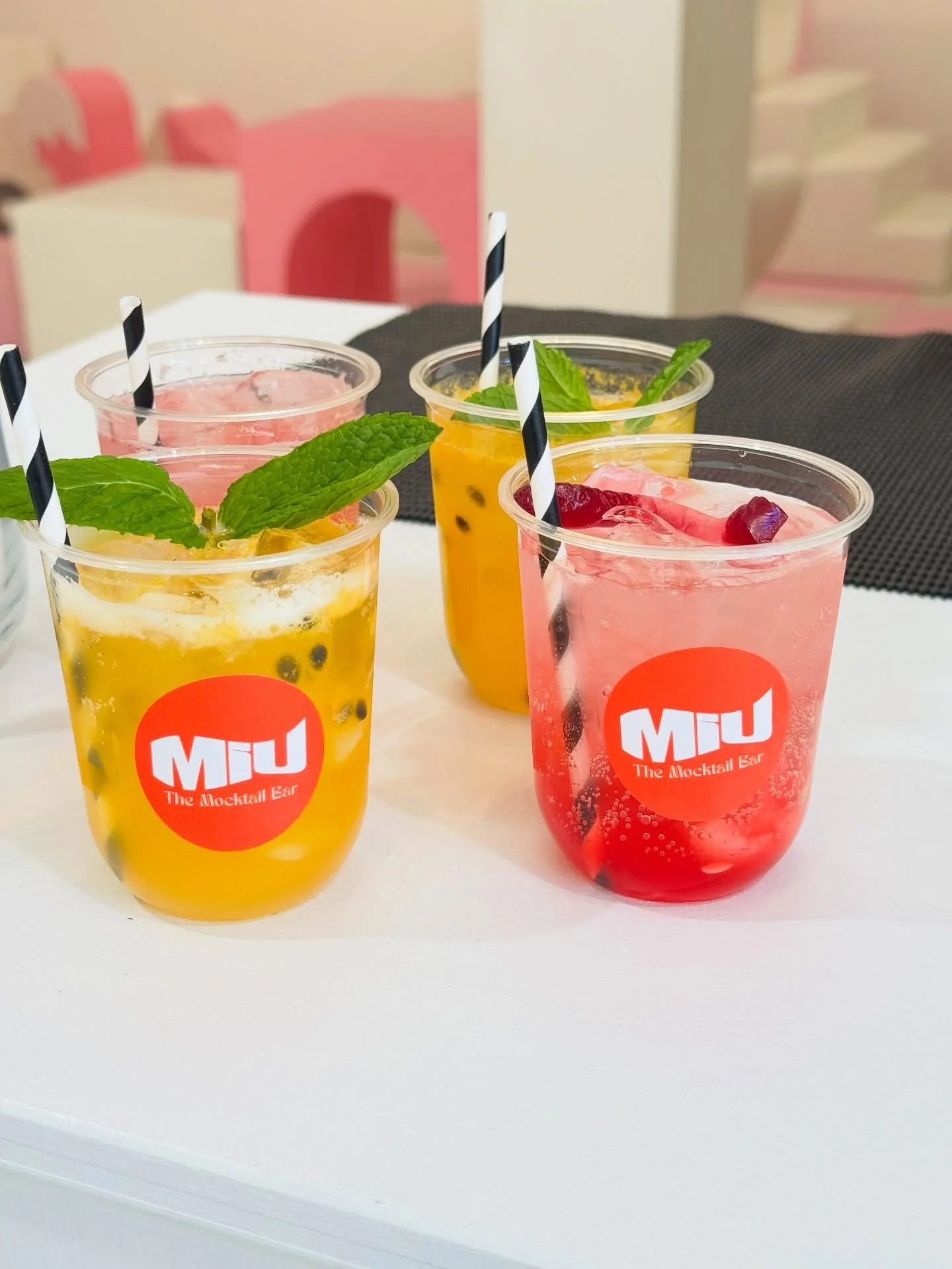 You know it&rsquo;s MIU with mocktails as pretty as these 🫣🔥🍹

Celebrating Baby Ayla&rsquo;s Birthday at @solisstudiosyd 🩷

Available spots are filling up Fast ! Secure your event today, because your guests deserve nothing but the best 🫶🏽🧡