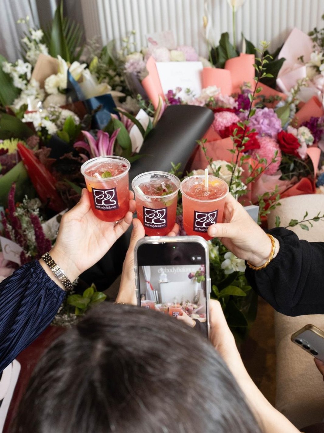 Embody Balance x Mix It Up
Grand Opening. Mocktails on tap. Vibes only. 💐🎊

#pilates #mocktails #grandopening #sydney #mixitup