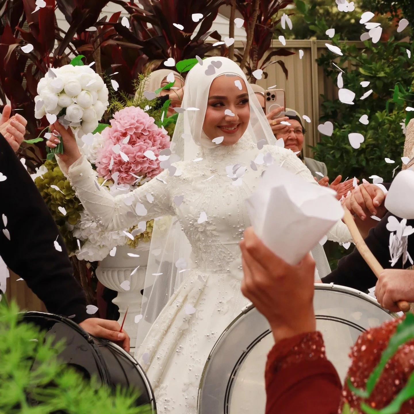 Sydney, you&rsquo;re getting cooler&hellip; 
But Rayan, you melted our hearts. 🤍
Such a beautiful wedding morning to be part of. 
Our bride looked stunning and the mocktails were flowing.
Congratulations on your Morning ✨
#MixItUp #WeddingMorning #M