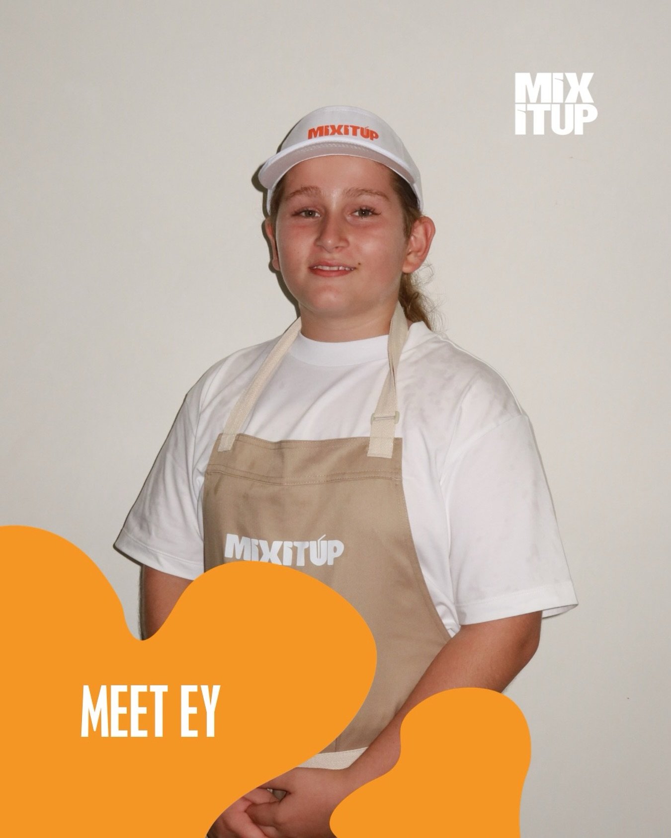 Hey, I&rsquo;m Eymen 👋

My role at Mix It Up is making drinks and setting up events. I love making mocktails and just being part of Mix it up!

I help people enjoy the experience through my energetic personality and I hope people see that we&rsquo;r