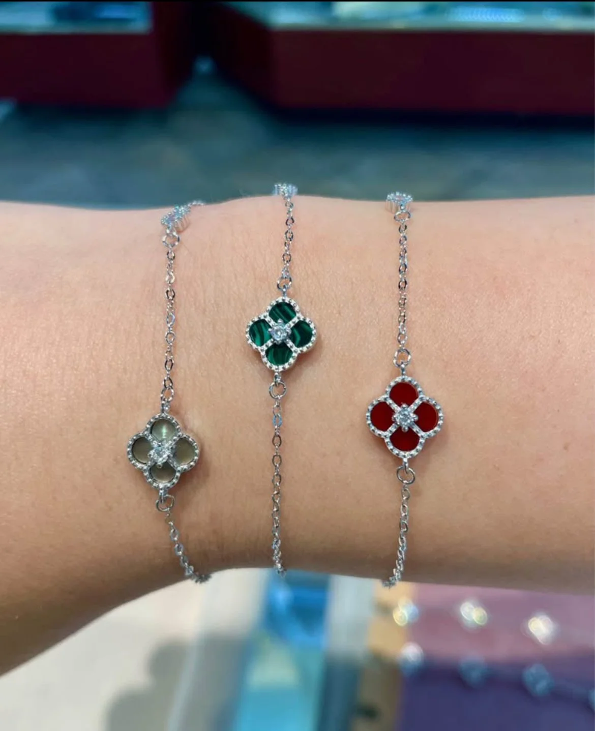 Micro Clover Onyx Bracelet