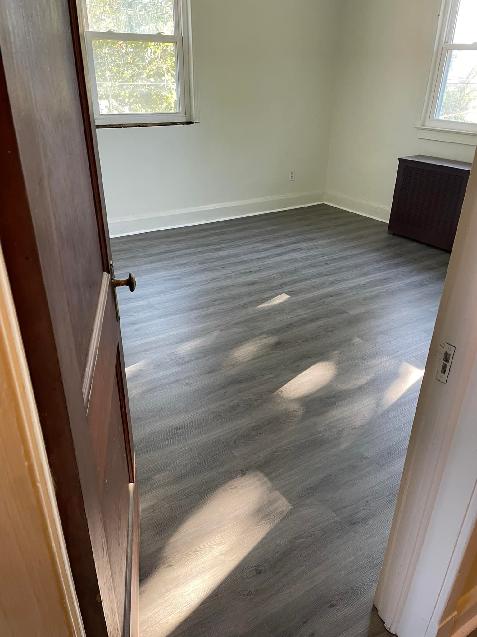 Rowhome Model Plank