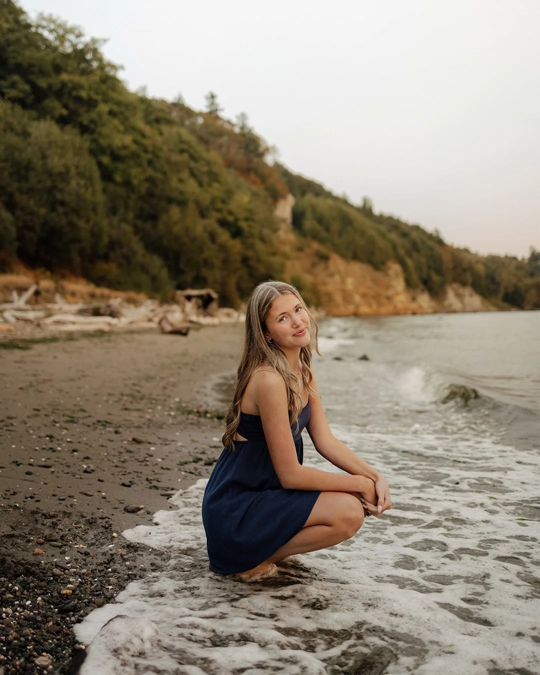 The Summer I Turned into @simone.quay&rsquo;s biggest fan !!!! love love love this shoot!!! 🦪🌊🌤️🐚🦀
-
-
-
#seattlephotographer #classof2026 #seniorphotos #seniorpictures #seniorsunday
