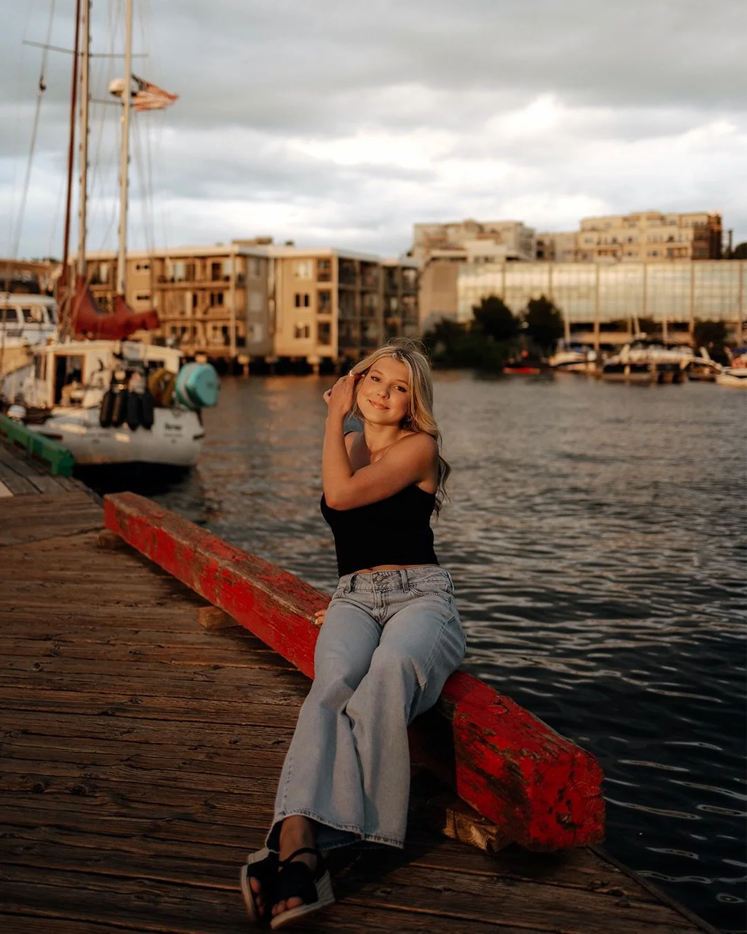 happy mf senior sunday!!!!! every night when i go to bed i dream of this drop dead gorgeous shoot!!!! i mean @avery.bange + this location = GAGGG !!!!! 🌊⛵️🌙💫🦢
-
-
-
#seattlephotographer #classof2026 #seniorphotos #seniorpictures #seniorsunday