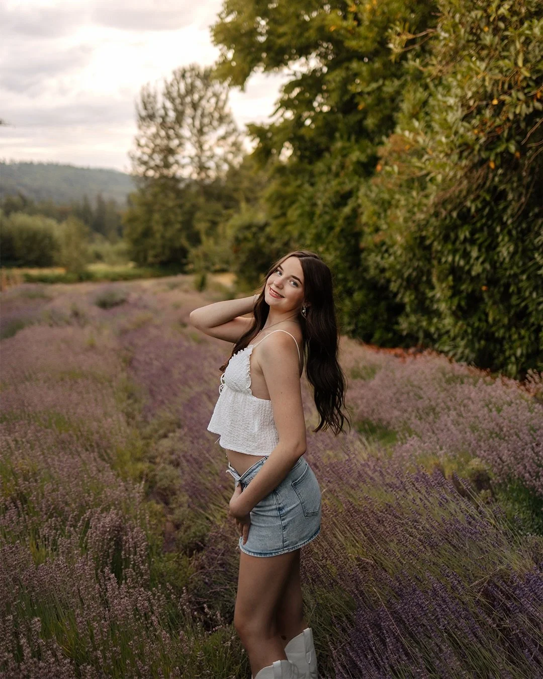 Live, Lav, Love ✨🥹 loll @quinn.carterr fr the lavender field of our dreams!! miss this sweet summer shoot so much!!!!🪻👢🌾🌳🪁
-
-
-
#seattlephotographer #classof2026 #senioryear #seniorpictures #seniorsunday