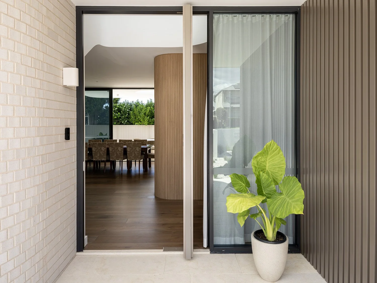 02_Internals_002 copy.jpg