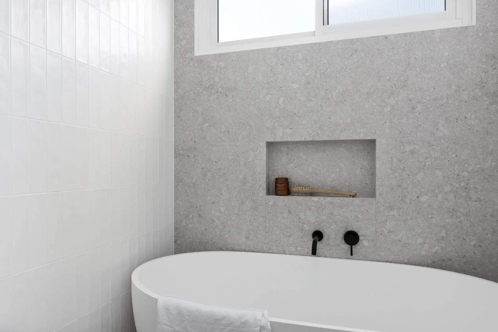 coastal-cronulla-duplex-bath.jpg