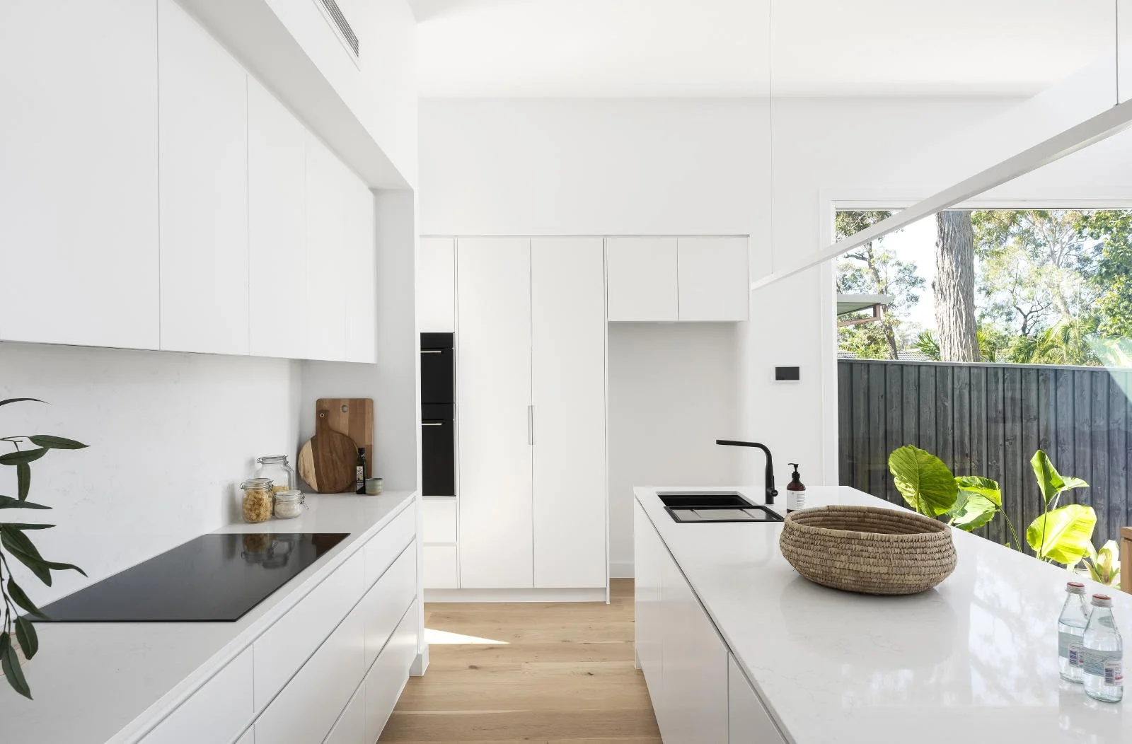coastal-cronulla-duplex-kitchen-details.jpg